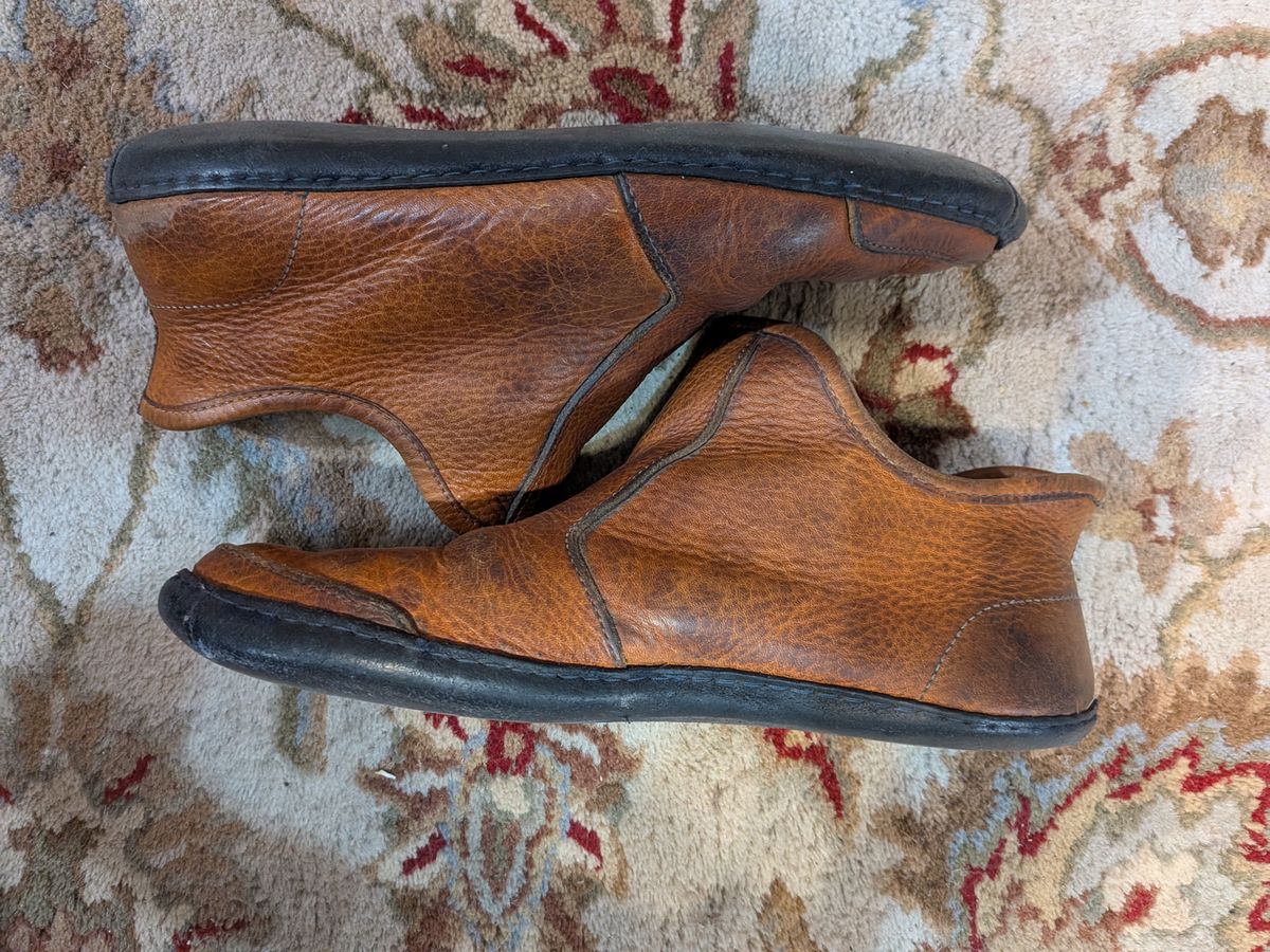 Photo by Valliant on January 1, 2026 of the Queen City footwear Vermont House Shoe Hi-Top in Unknown Leather.