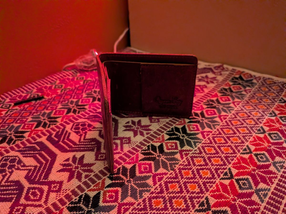 Photo by Valliant on March 6, 2026 of the Queen City Footwear Minimalist Wallet in Unknown Natural Veg Tan.