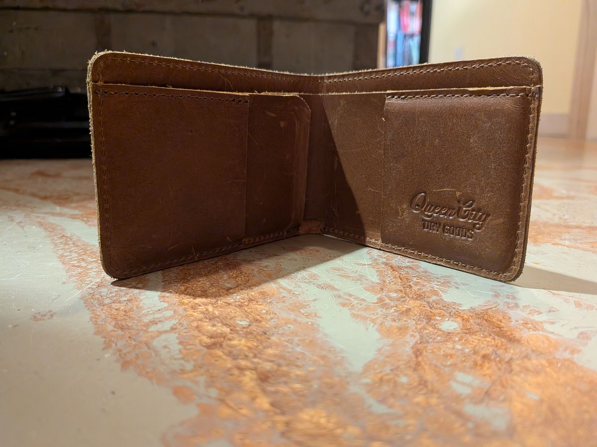Photo by Valliant on April 6, 2026 of the Queen City Footwear Minimalist Wallet in Unknown Natural Veg Tan.