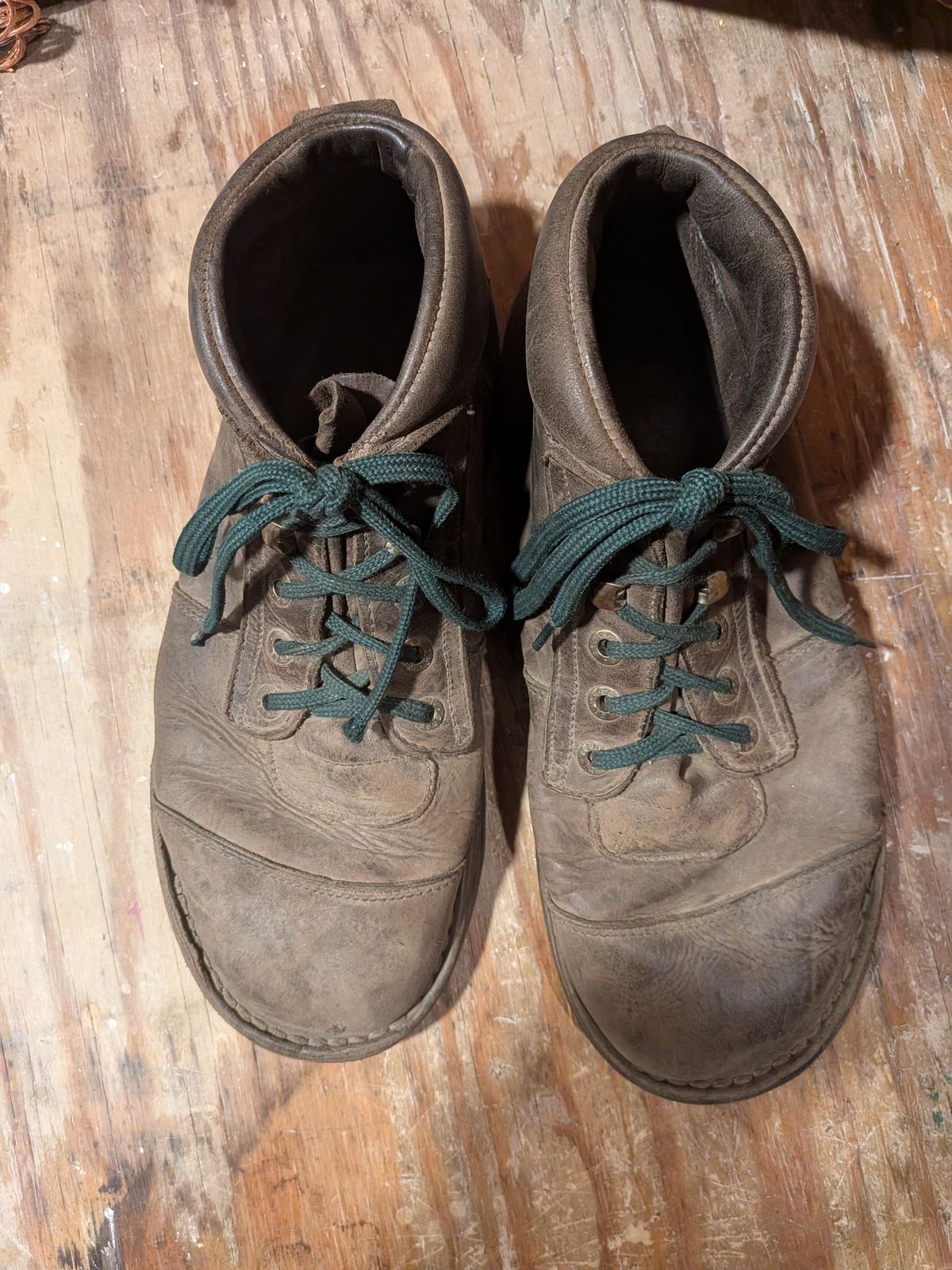 Photo by Valliant on October 2, 2025 of the Jim Green African Ranger Barefoot Boot in Houston Brown.