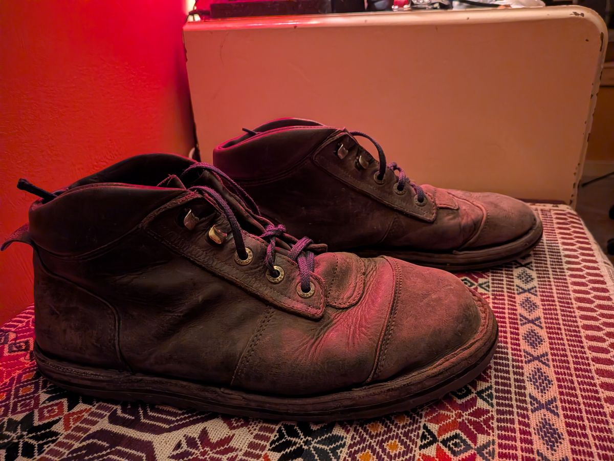 Photo by Valliant on March 6, 2026 of the Jim Green African Ranger Barefoot Boot in Houston Brown.