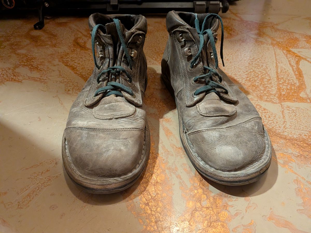 Photo by Valliant on April 6, 2026 of the Jim Green African Ranger Barefoot Boot in Houston Brown.