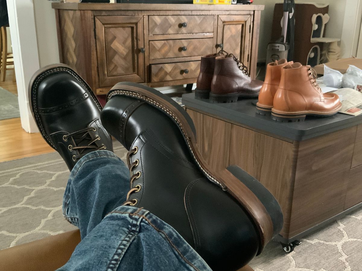 Photo by lemoncurry on March 3, 2026 of the Brake House Bump Cap Toe Service Boots 8301 in Taiwan Tyche Waxed Cowhide.