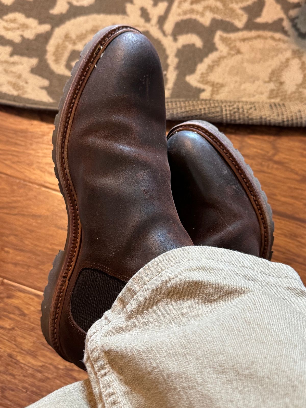Photo by lemoncurry on May 9, 2026 of the Meermin Chelsea Boot in C.F. Stead Rust Waxy Commander Suede.