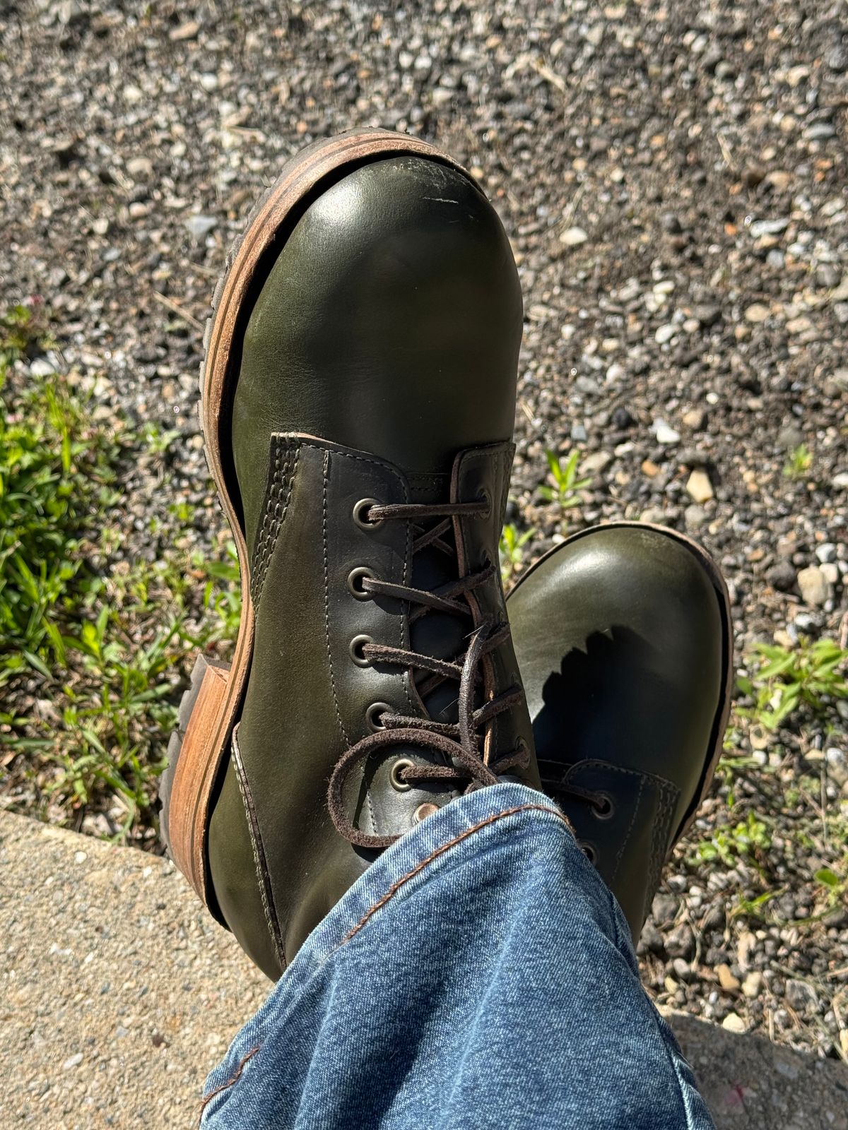 Photo by lemoncurry on June 17, 2026 of the Goral Buxton Brass Wire Construction Boot in Horween Chromexcel Forest Green.