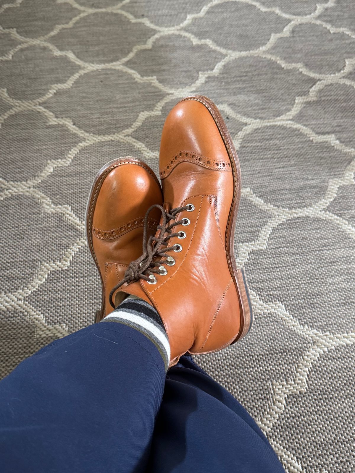 Photo by lemoncurry on April 12, 2026 of the Saddleback Leather Officer’s Boot in Unknown Natural Veg Tan.