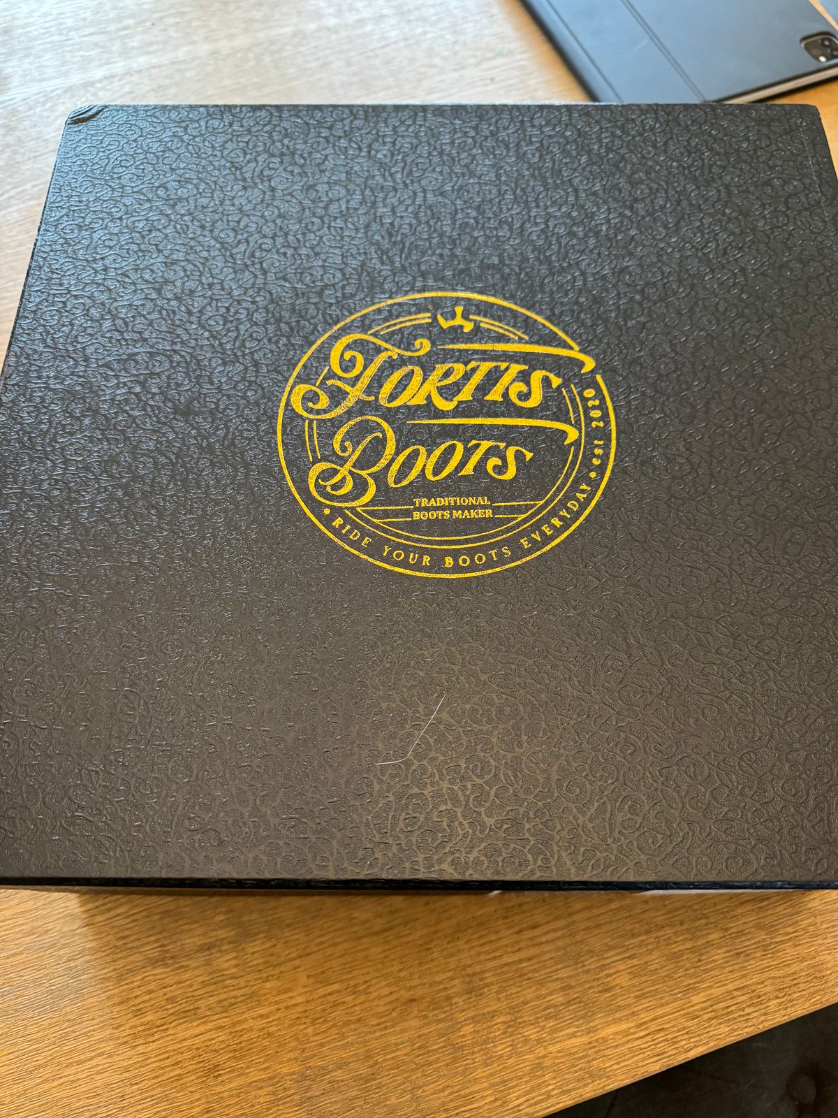 Photo by lemoncurry on March 17, 2026 of the Fortis Boots Goldrush in Badalassi Carlo Cognac Minerva.