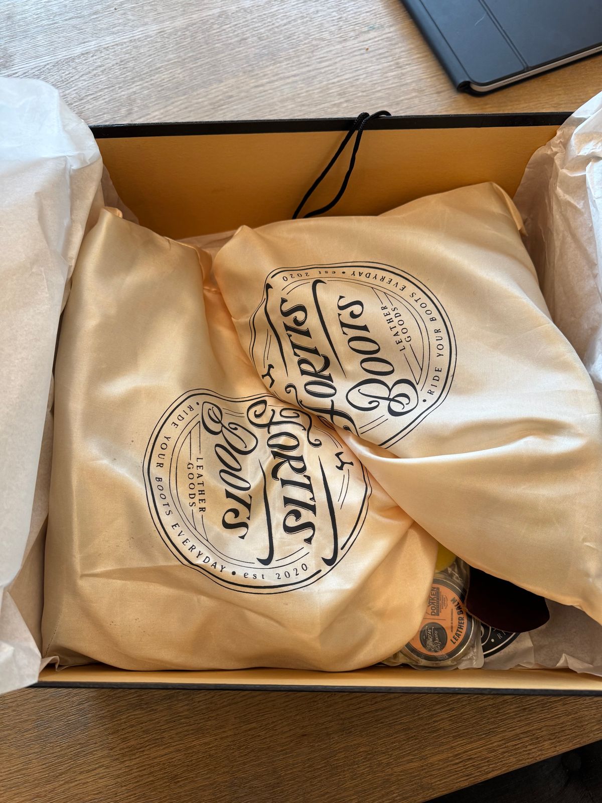 Photo by lemoncurry on March 17, 2026 of the Fortis Boots Goldrush in Badalassi Carlo Cognac Minerva.