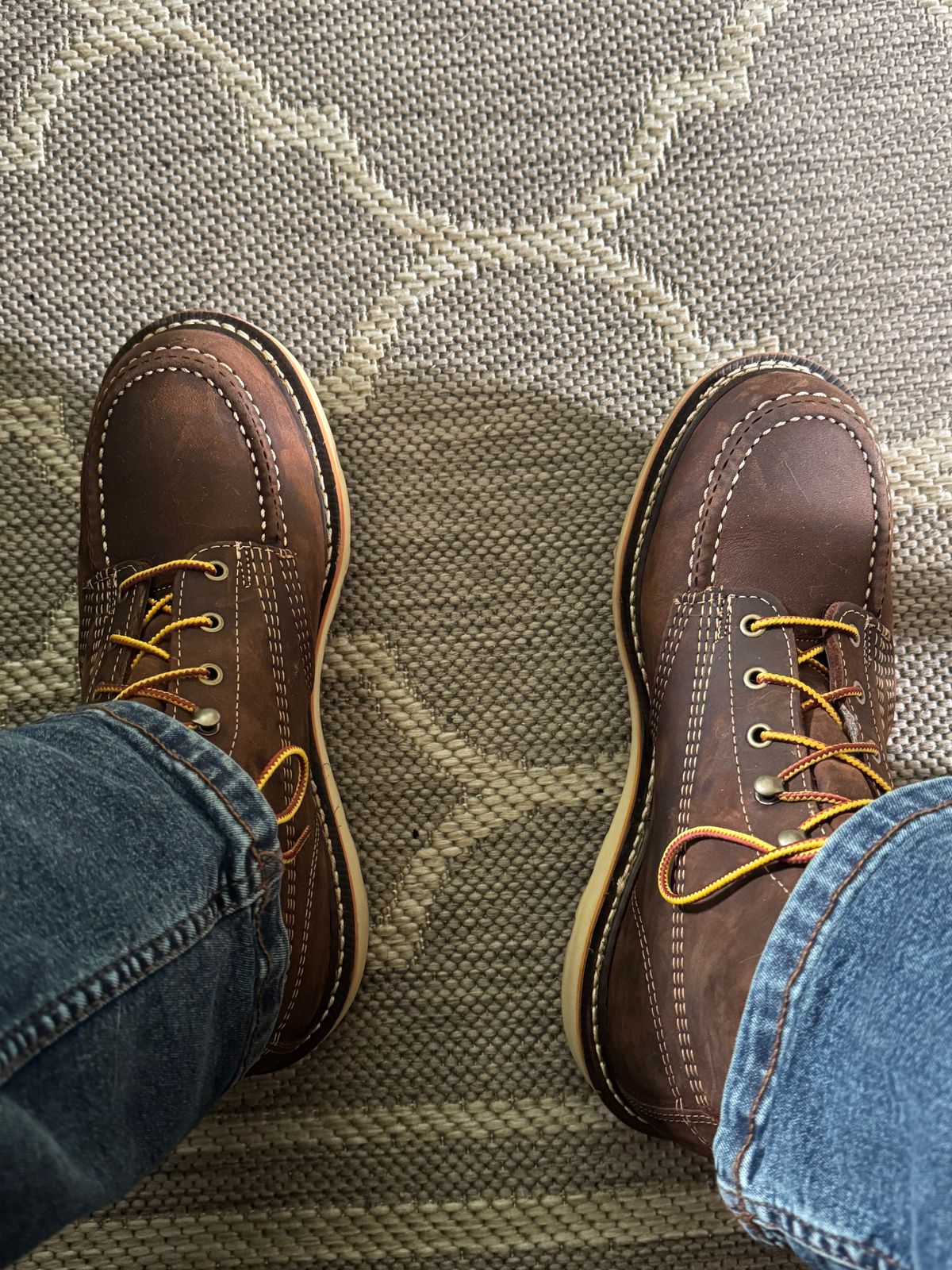 Photo by lemoncurry on May 25, 2026 of the Duradero Rutland in Drum Dyed Cowhide.