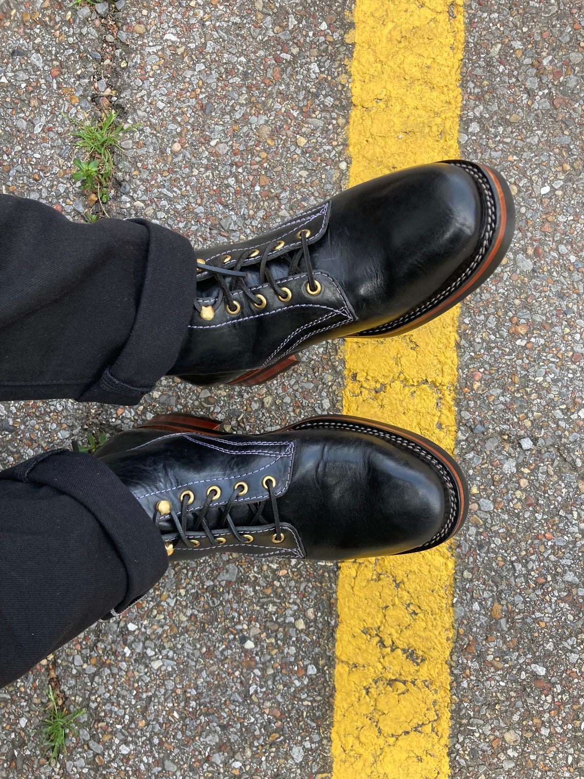 Photo by PancakeFactor1 on February 14, 2025 of the Blkbrd Shoemaker Dakota in Maryam Black Horsebutt.