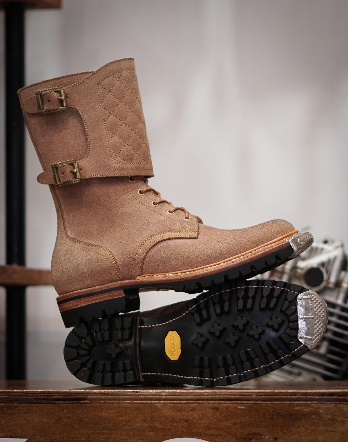 Photo by pungkymardhany on September 7, 2025 of the Fortis Boots Dust Rider in Wickett & Craig Russet Skirting.