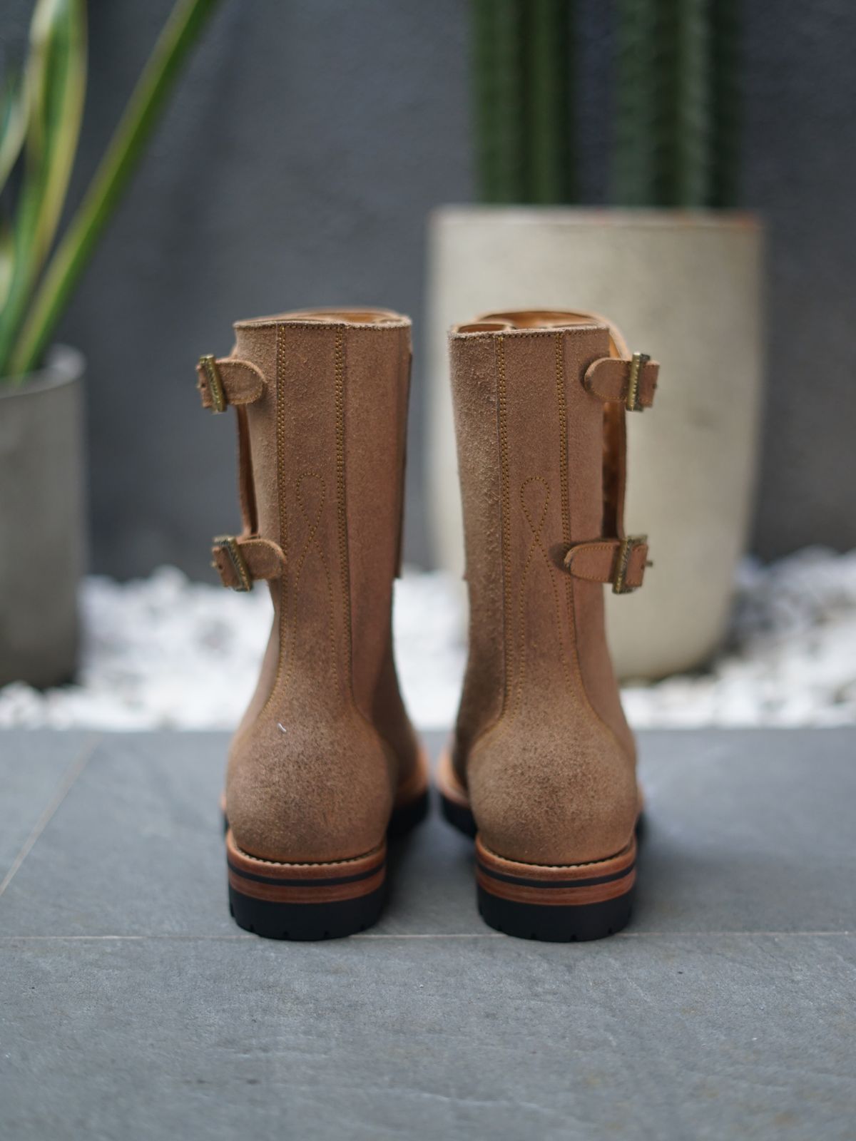 Photo by pungkymardhany on October 1, 2025 of the Fortis Boots Dust Rider in Wickett & Craig Russet Skirting.