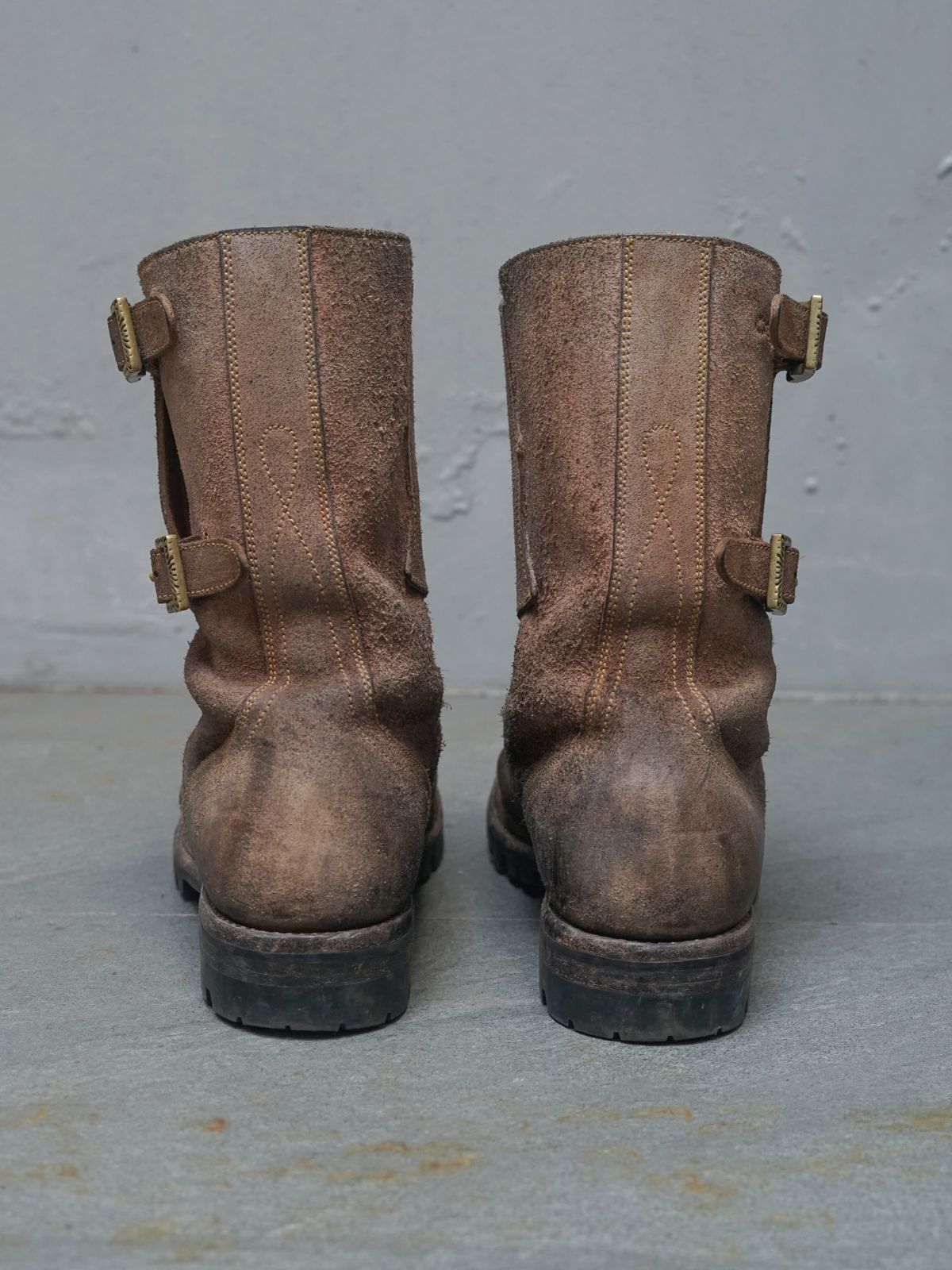 Photo by pungkymardhany on November 1, 2025 of the Fortis Boots Dust Rider in Wickett & Craig Russet Skirting.