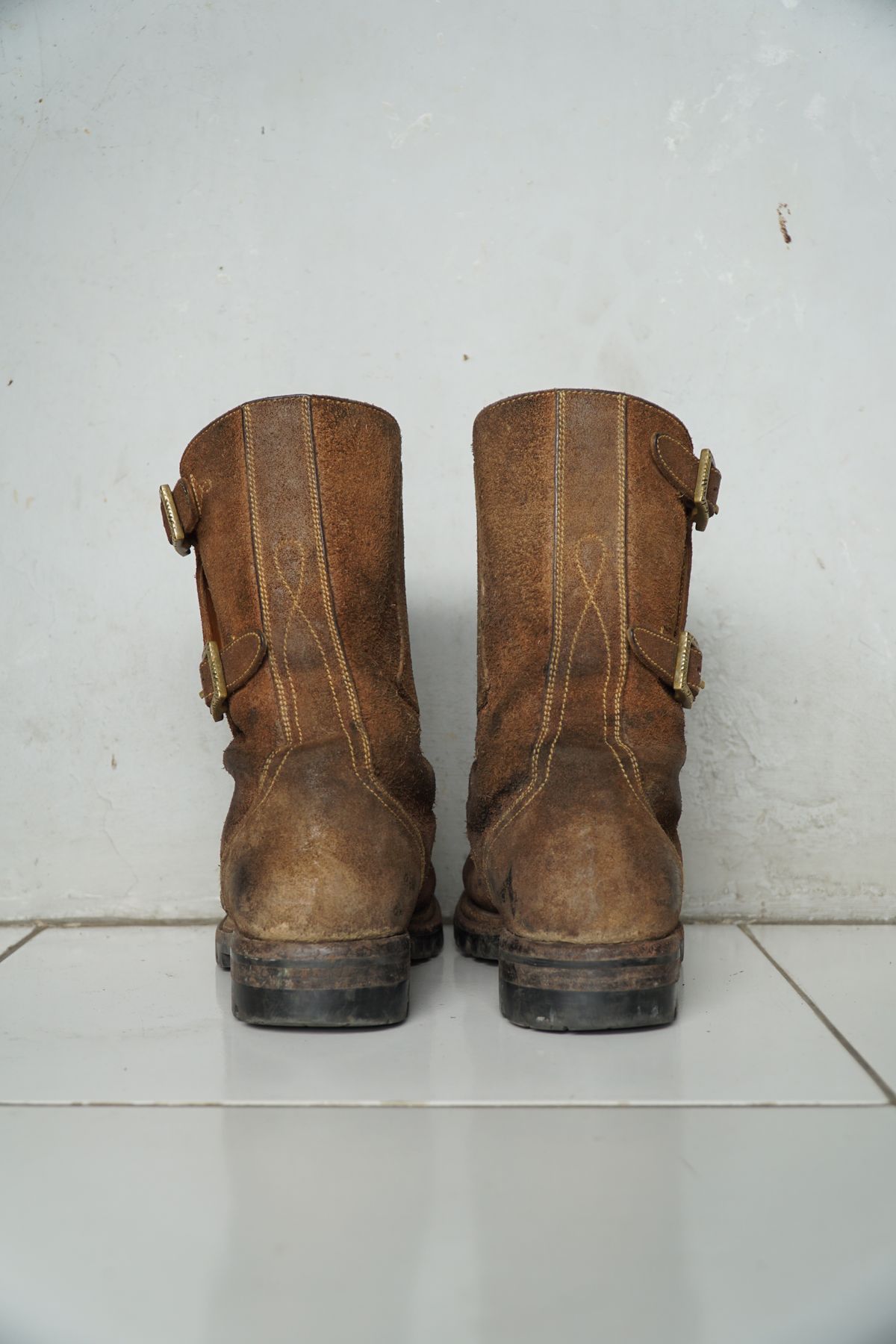 Photo by pungkymardhany on March 3, 2026 of the Fortis Boots Dust Rider in Wickett & Craig Russet Skirting.