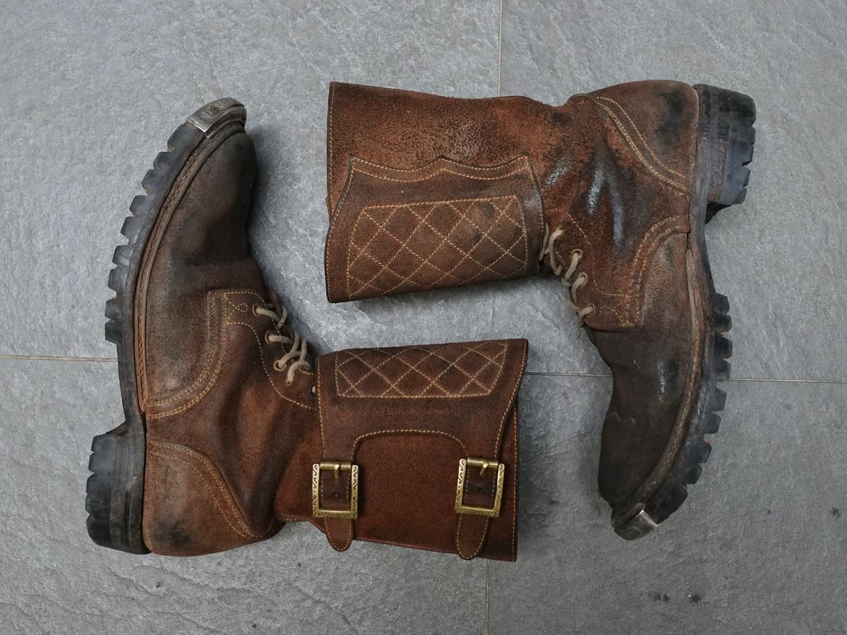 Photo by pungkymardhany on March 31, 2026 of the Fortis Boots Dust Rider in Wickett & Craig Russet Skirting.