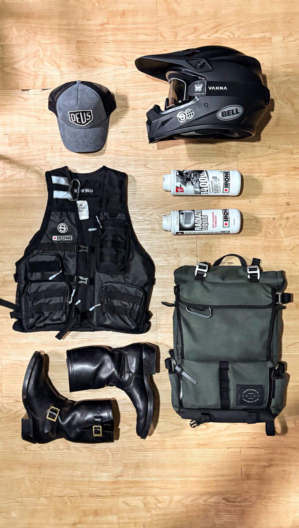 Photo by pungkymardhany on June 14, 2025 of the Fortis Boots Yudistira Engineer Boots in Indonesian Black Teacore.