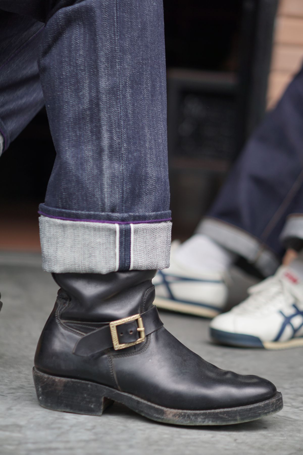 Photo by pungkymardhany on June 28, 2025 of the Fortis Boots Yudistira Engineer Boots in Indonesian Black Teacore.