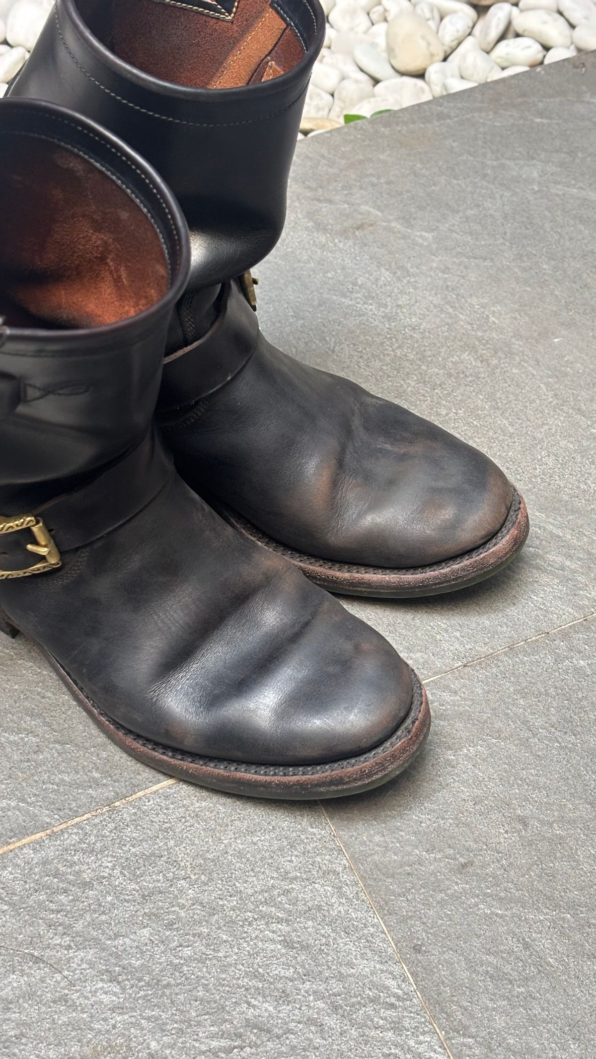 Photo by pungkymardhany on September 2, 2025 of the Fortis Boots Yudistira Engineer Boots in Indonesian Black Teacore.
