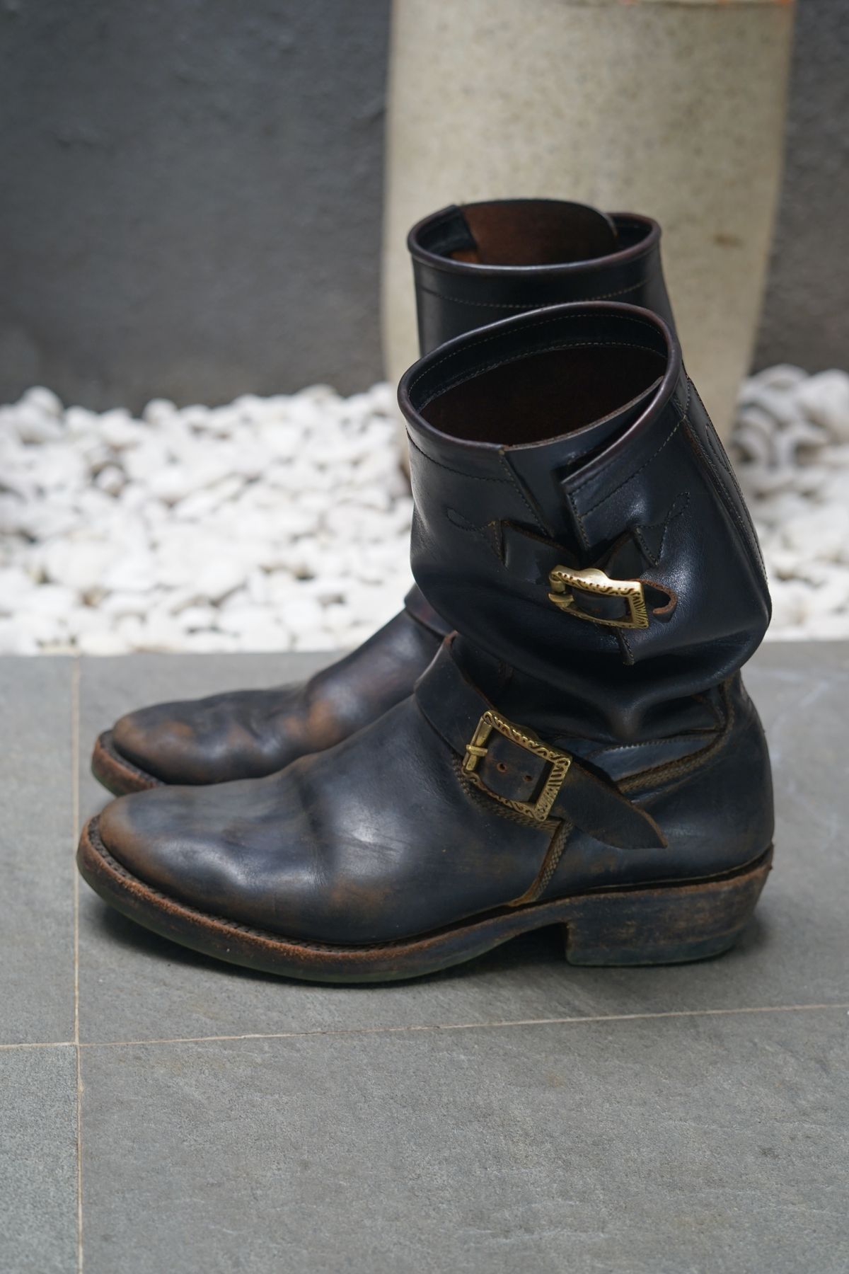 Photo by pungkymardhany on October 2, 2025 of the Fortis Boots Yudistira Engineer Boots in Indonesian Black Teacore.