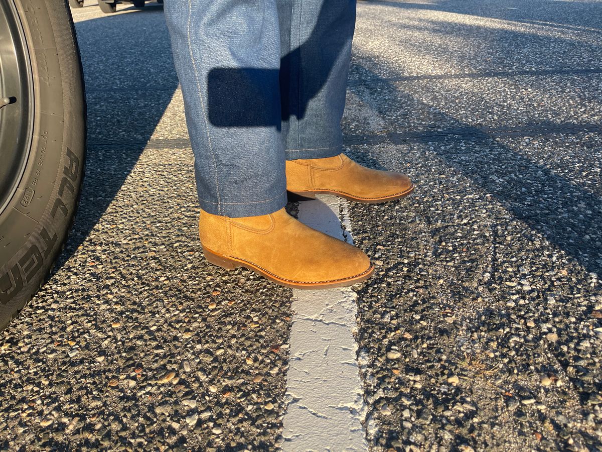 Photo by ARiv on October 9, 2025 of the Redwing 8060 in S.B. Foot Hawthorne Muleskinner.