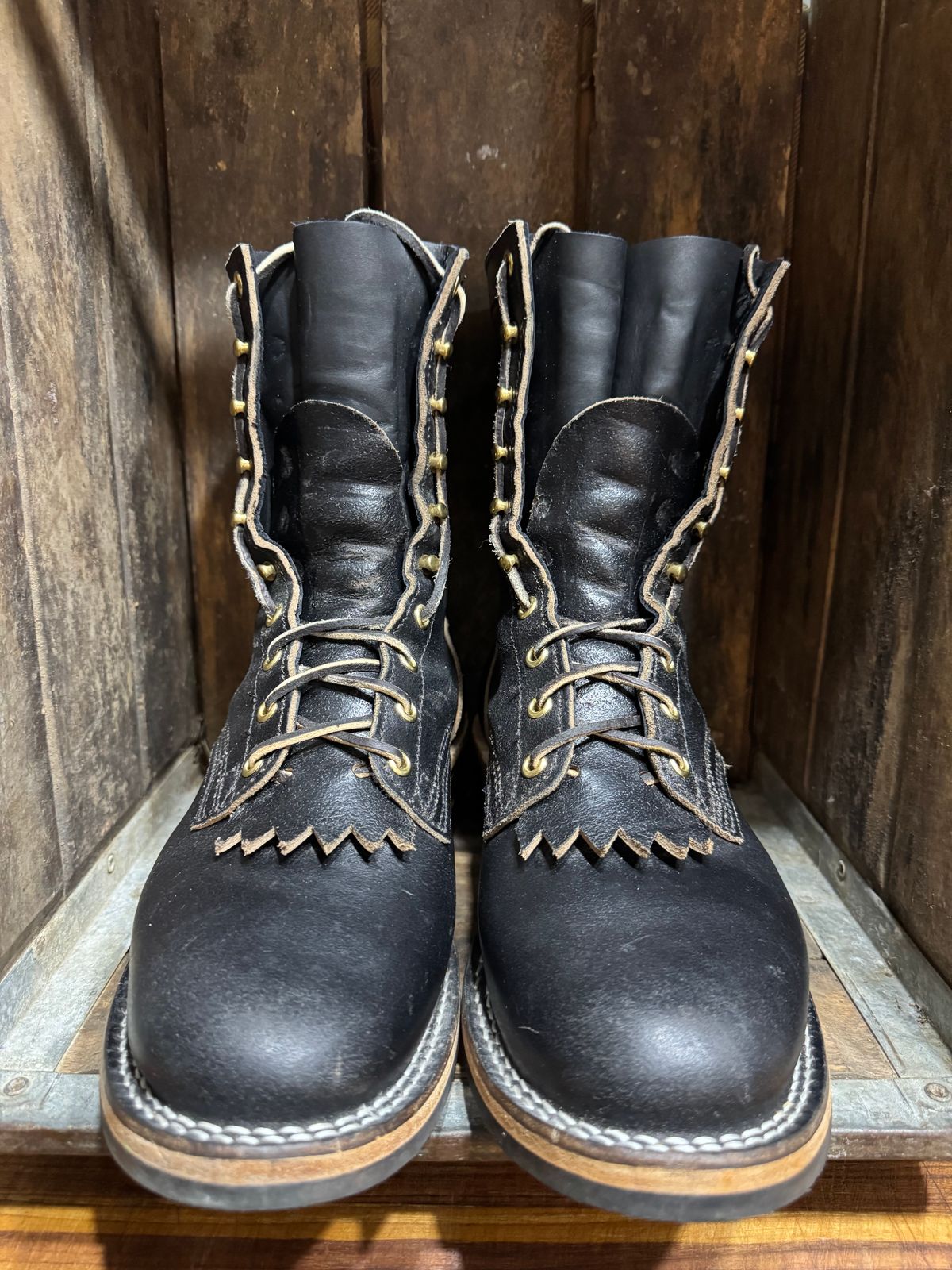 Photo by Atevans77 on November 1, 2025 of the Nicks Ranger in Horween Black Waxed Flesh.