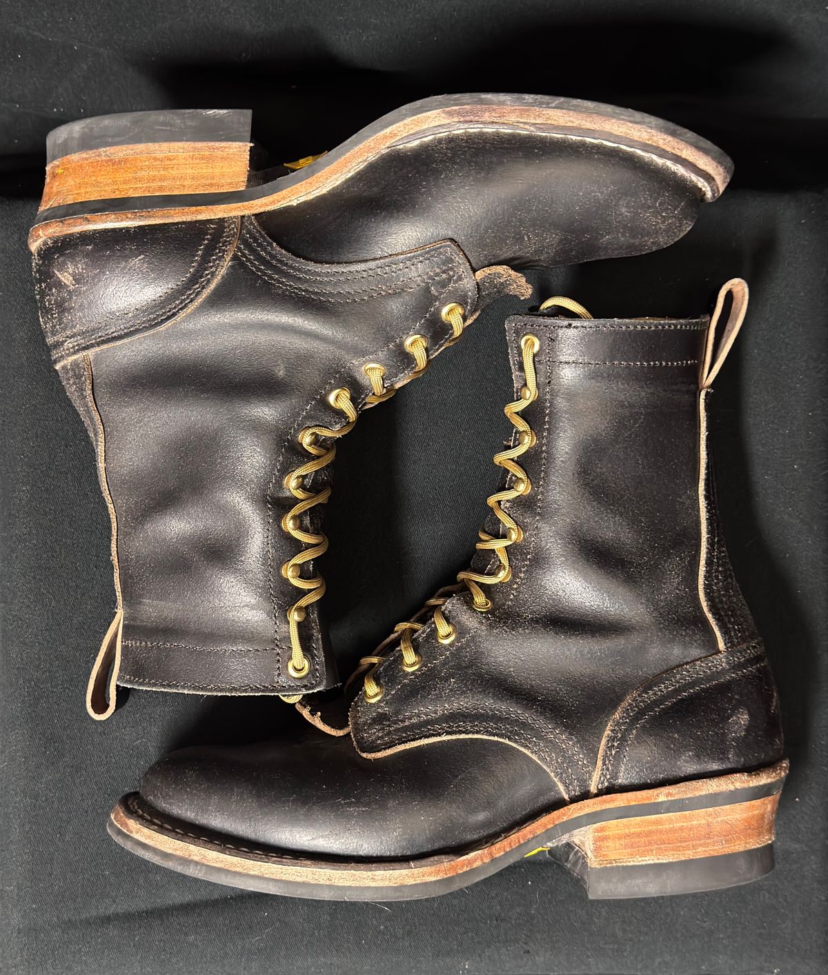 Photo by Atevans77 on December 4, 2025 of the Nicks Ranger in Horween Black Waxed Flesh.