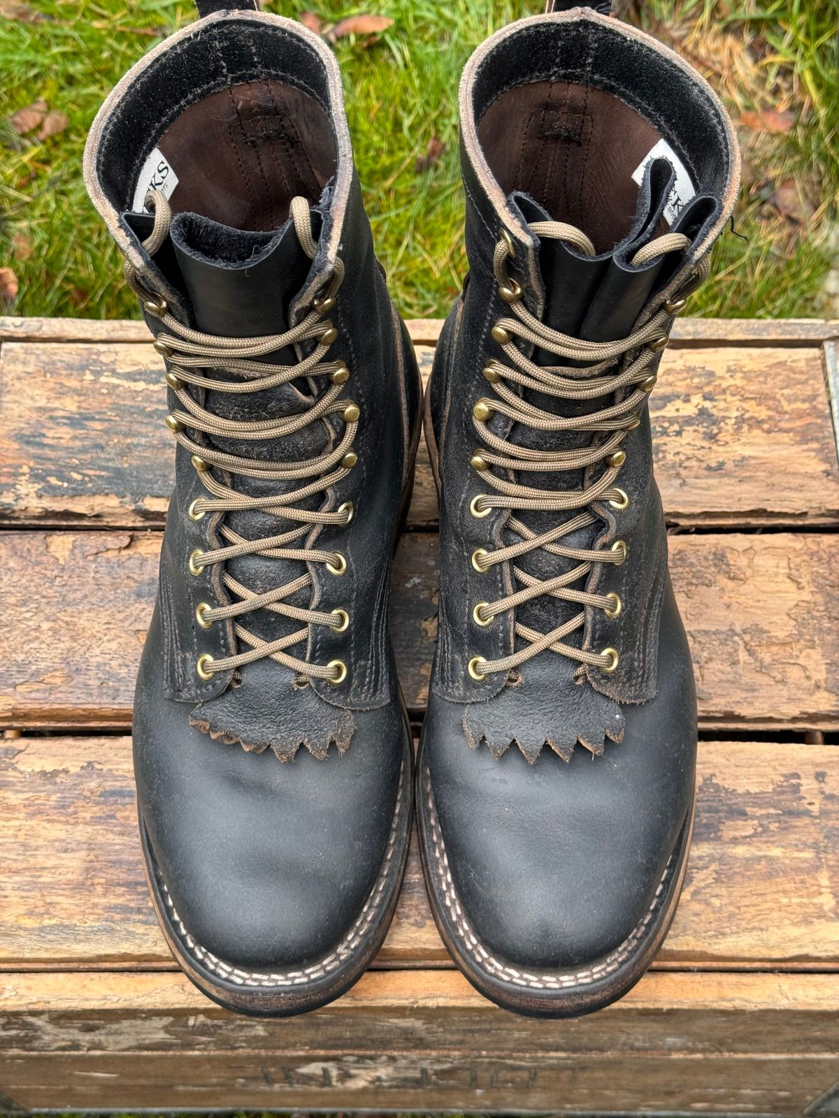 Photo by Atevans77 on January 4, 2026 of the Nicks Ranger in Horween Black Waxed Flesh.