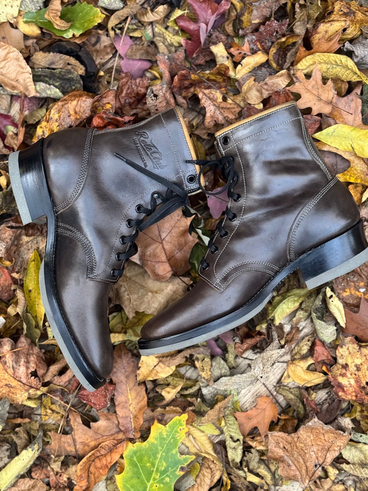 Photo by lrodeffer on November 1, 2025 of the Role Club Greyhound in Grey Italian Horsehide.