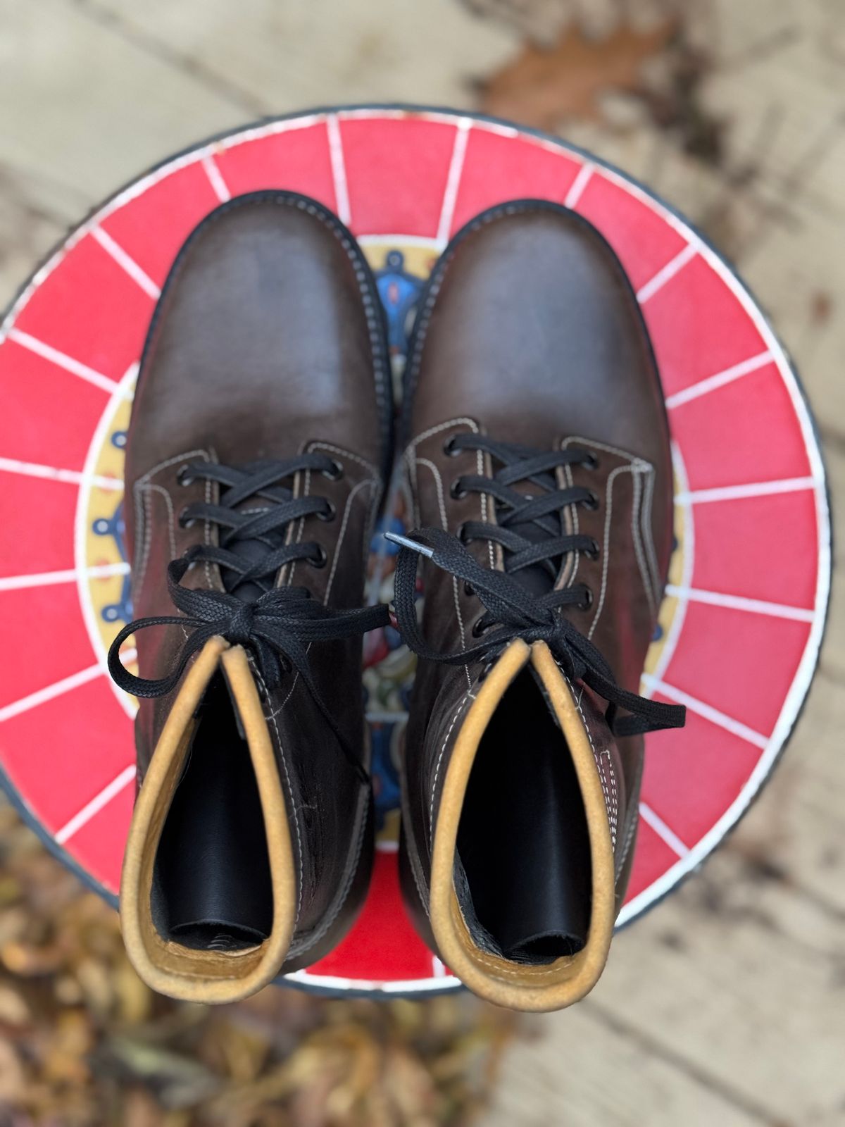 Photo by lrodeffer on November 1, 2025 of the Role Club Greyhound in Grey Italian Horsehide.