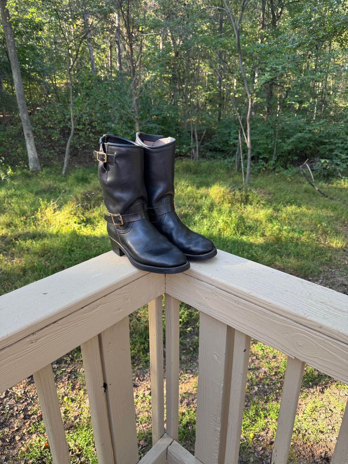 Photo by lrodeffer on October 1, 2025 of the Unsung House U22-2 Engineers in Maryam Toscanello Horsebutt Overdyed Black.