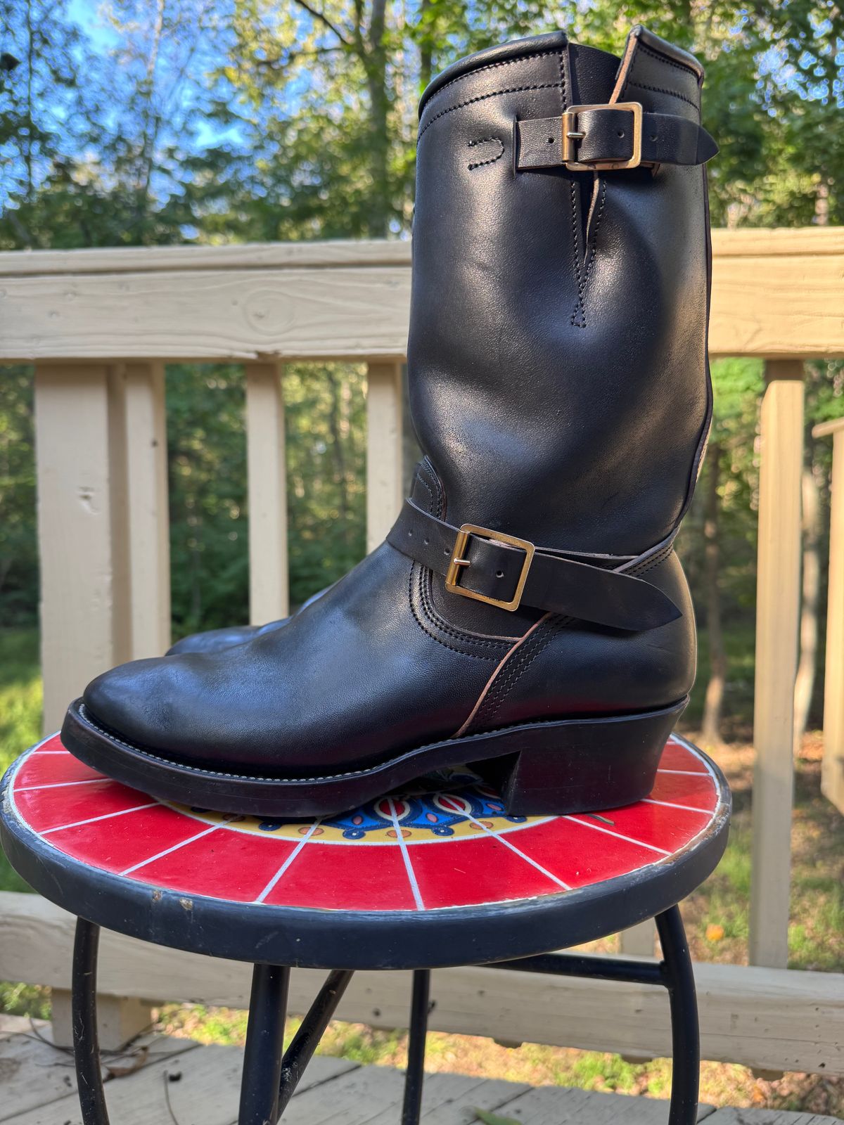 Photo by lrodeffer on October 1, 2025 of the Unsung House U22-2 Engineers in Maryam Toscanello Horsebutt Overdyed Black.