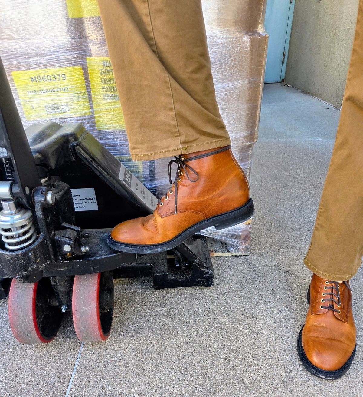 Photo by DRYoung on December 5, 2025 of the Grant Stone Edward Boot in C.F. Stead Brooklyn Calf.