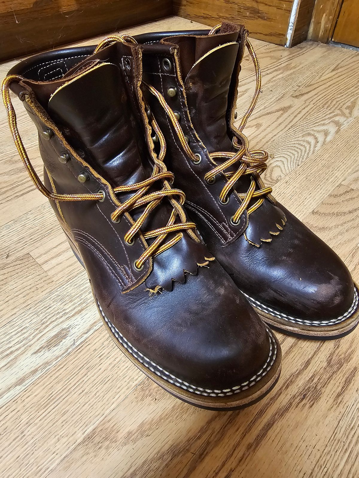 Photo by DRYoung on December 6, 2024 of the Frank's Boots Wilshire in Seidel Brown Domain.