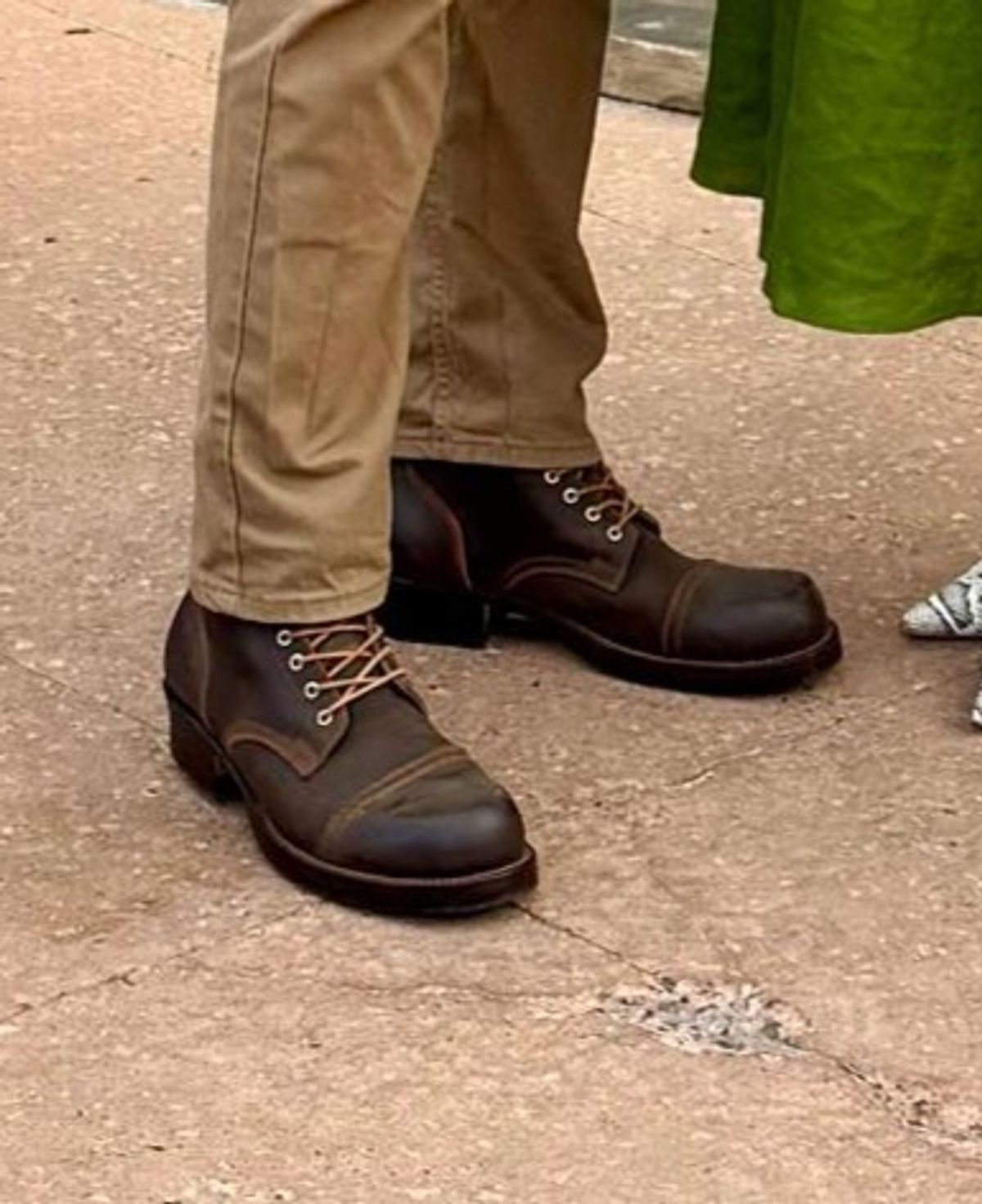 Photo by bluedevilish on September 4, 2025 of the Prof Barnets Bulky Cap Toe Boots in Horween Dark Brown Waxed Flesh.