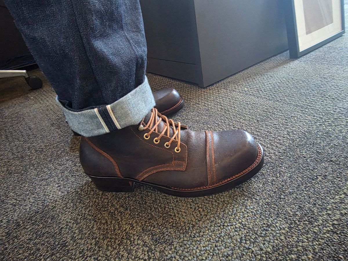 Photo by bluedevilish on August 29, 2025 of the Prof Barnets Bulky Cap Toe Boots in Horween Dark Brown Waxed Flesh.