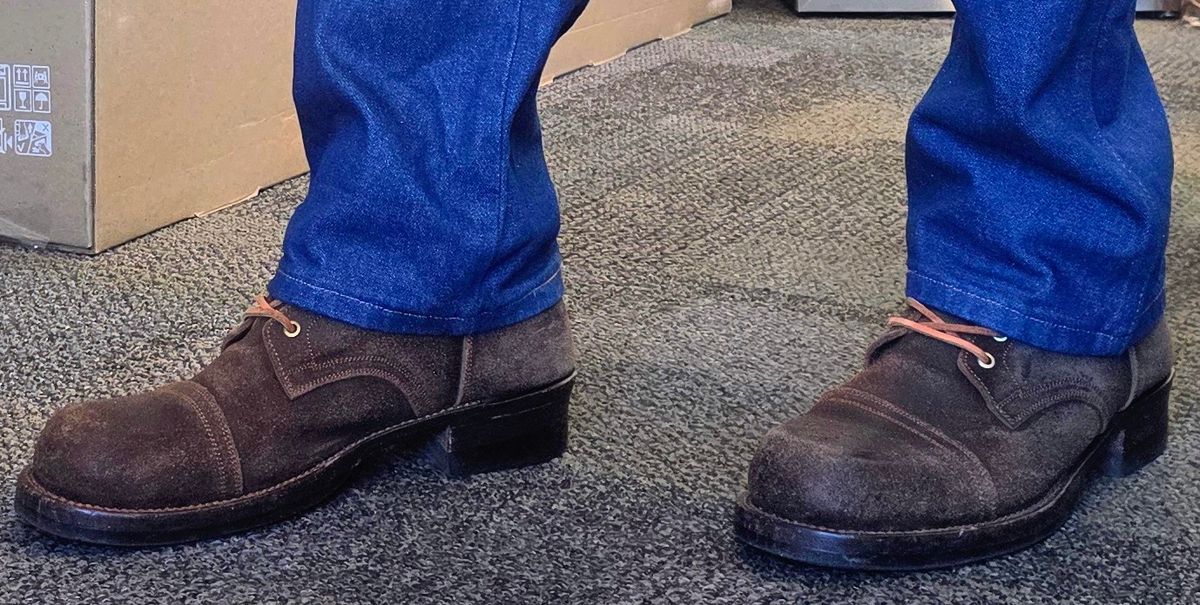 Photo by bluedevilish on March 12, 2026 of the Prof Barnets Bulky Cap Toe Boots in Horween Dark Brown Waxed Flesh.