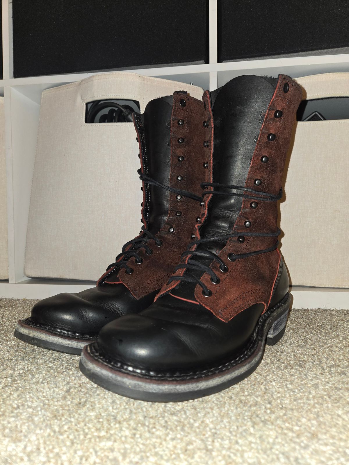 Photo by Jackpot_Johnson on April 28, 2026 of the White's White's / Rose Anvil Drifter 4.0 in Seidel / Rose Anvil Bloodcore.