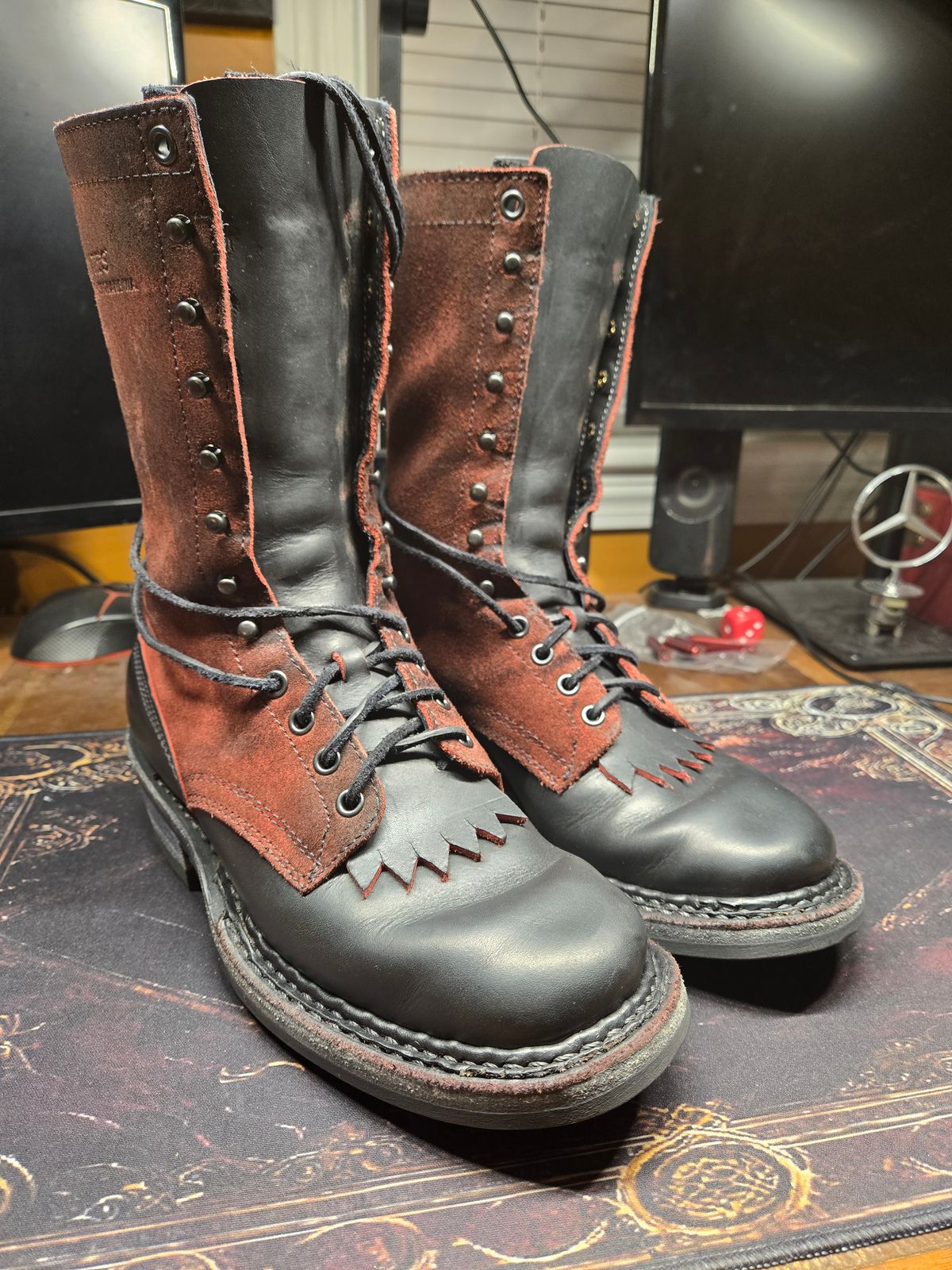 Photo by Jackpot_Johnson on March 9, 2026 of the White's White's / Rose Anvil Drifter 4.0 in Seidel / Rose Anvil Bloodcore.