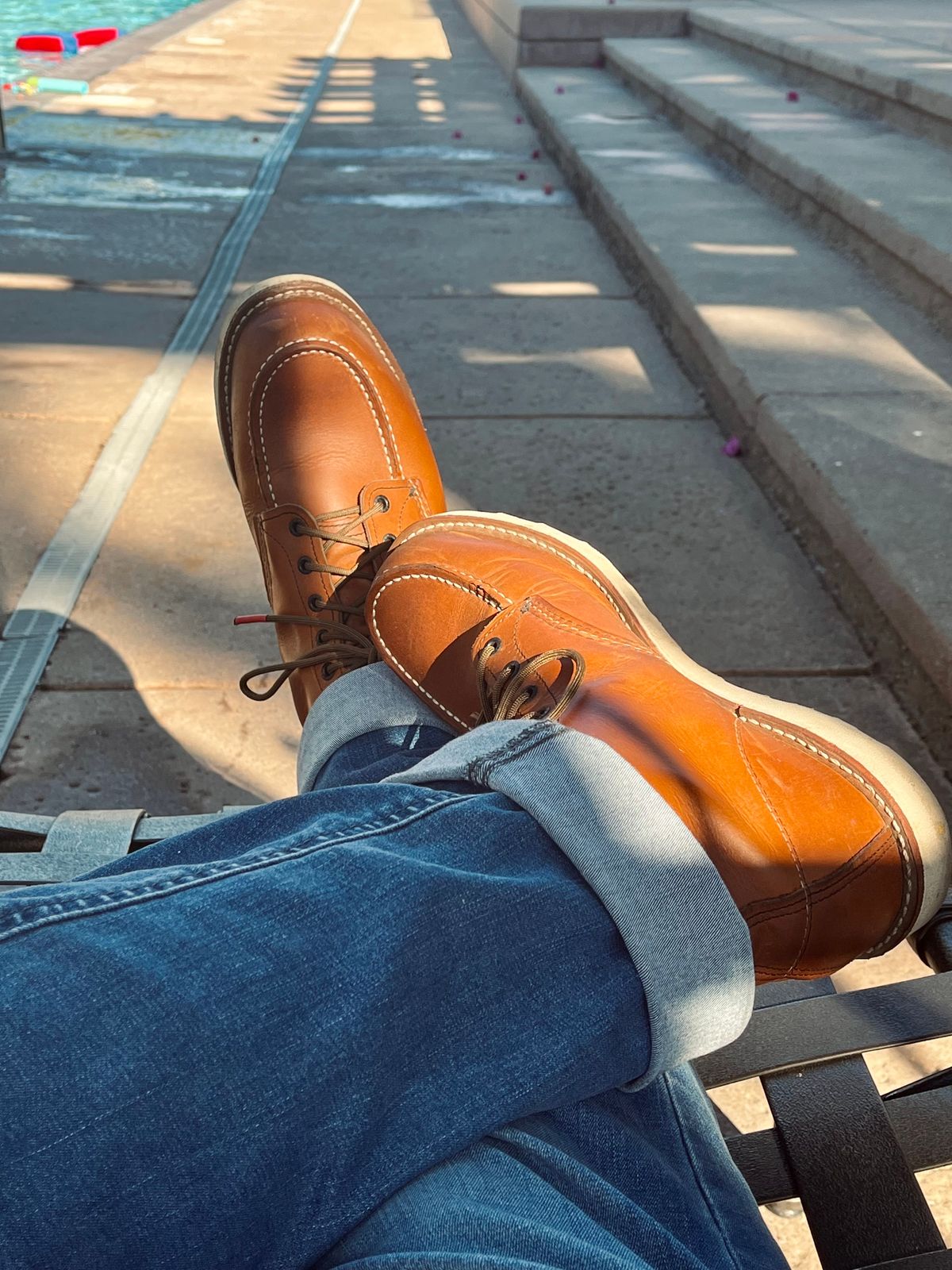 Photo by BestWaifuAround on April 15, 2022 of the Red Wing 6-Inch Classic Moc in S.B. Foot Oro-Iginal.