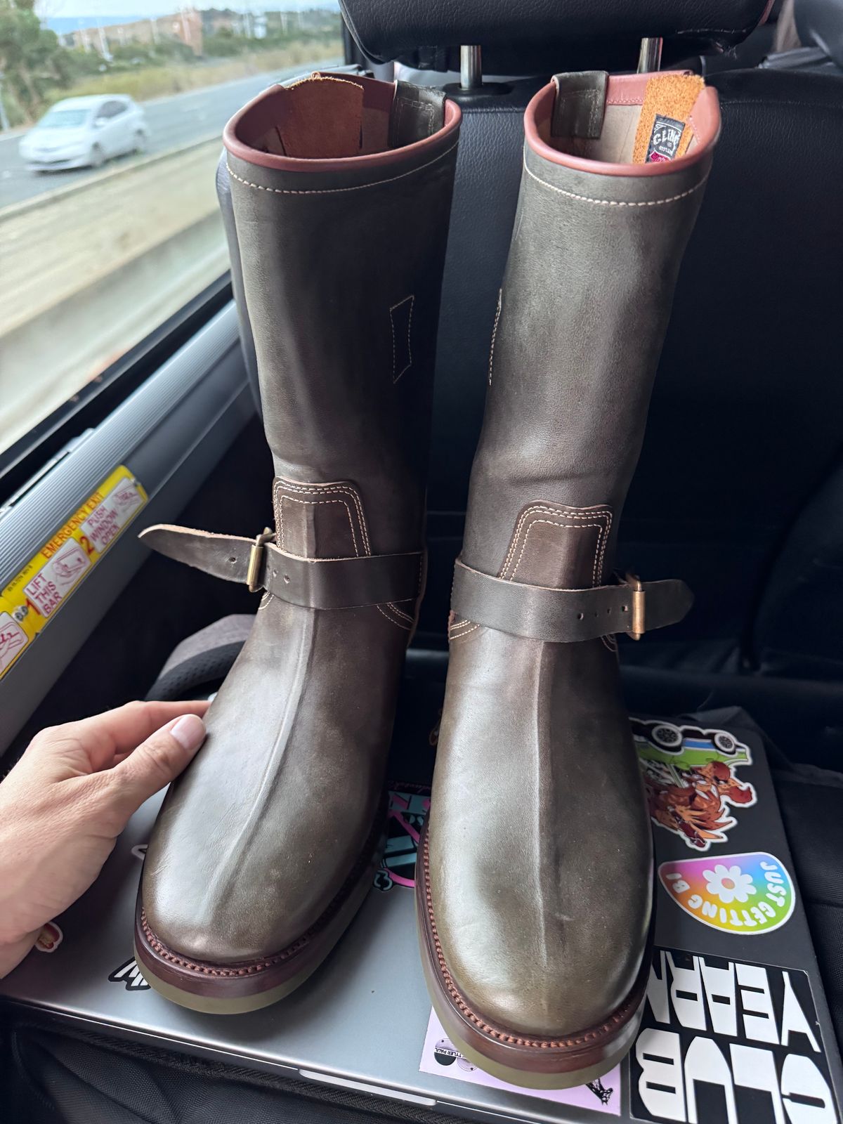Photo by dbagdog on October 1, 2025 of the Clinch Engineer Boots 11-Inch Height in Green Overdyed Horsebutt.