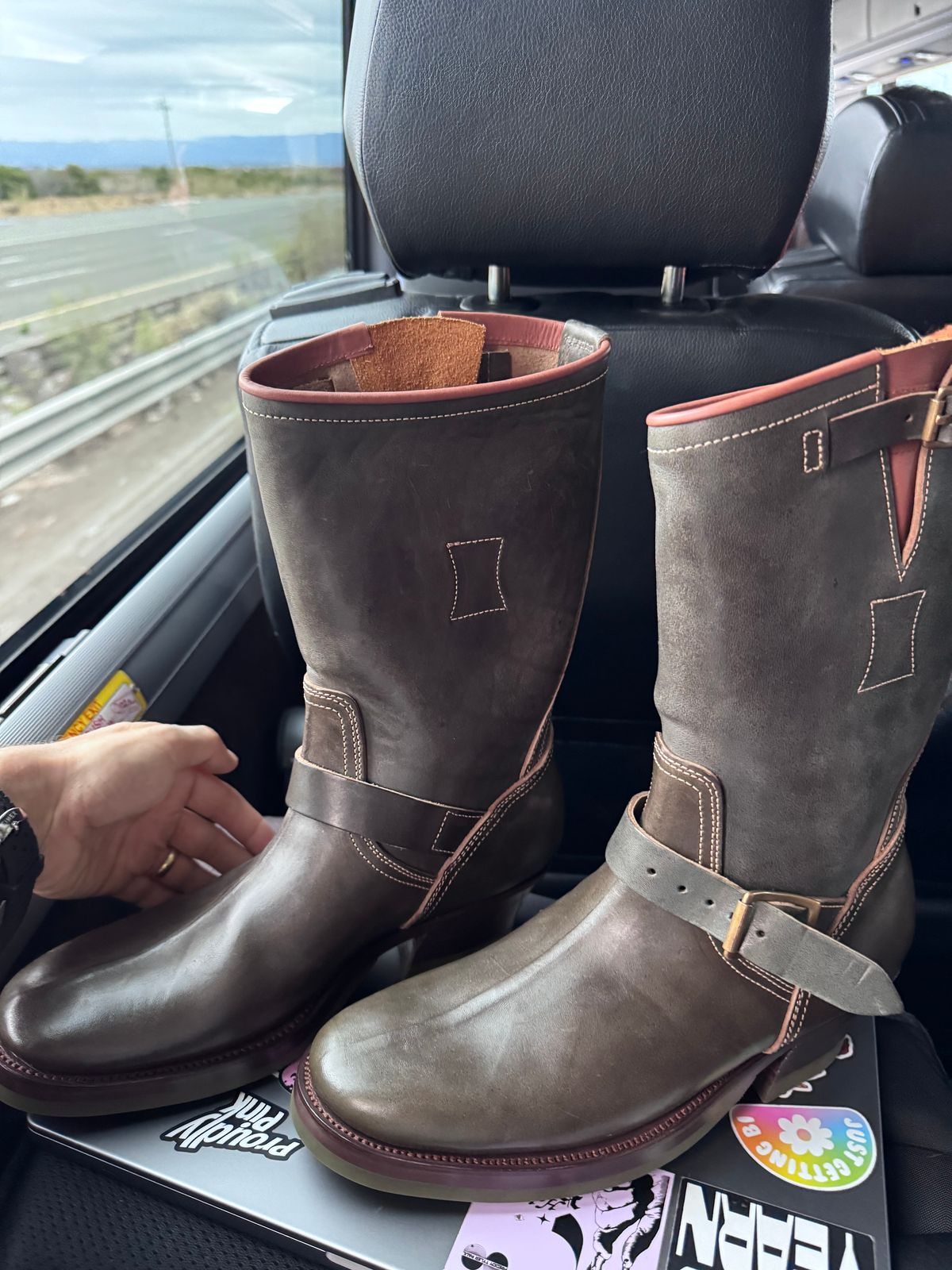 Photo by dbagdog on October 1, 2025 of the Clinch Engineer Boots 11-Inch Height in Green Overdyed Horsebutt.