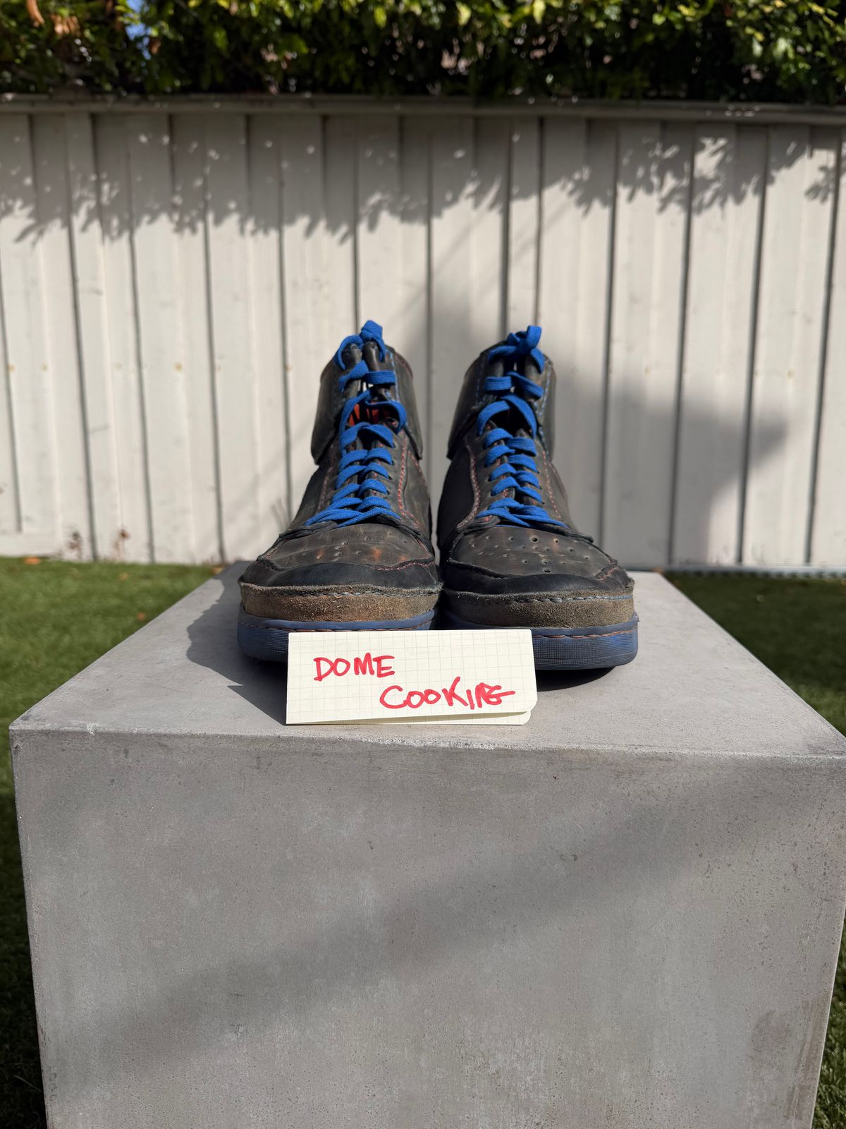 Photo by bricra1983 on November 3, 2025 of the Self-Made Hand Stitched Hi Top in Guidi Blue Reverse Horsebutt.