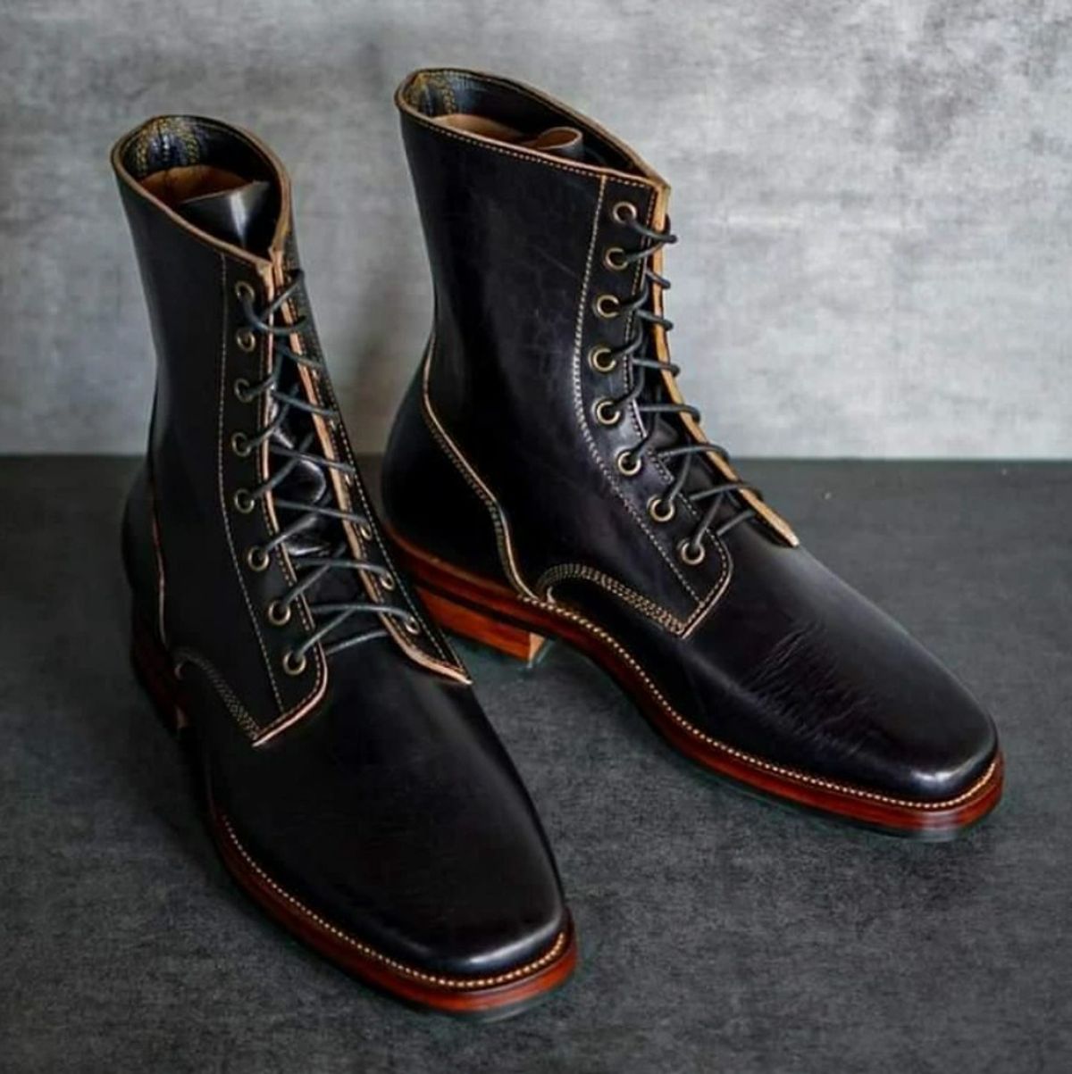 Photo by franklynne on August 10, 2025 of the Tahura Unknown Model in Maryam Natural Horsebutt Overdyed Black.