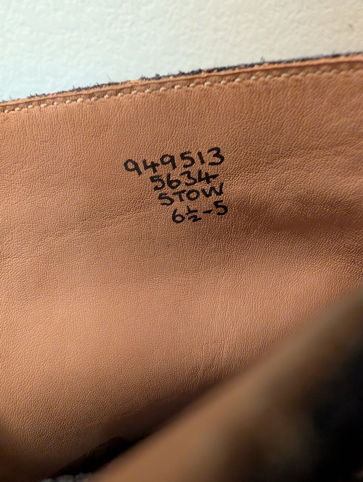 Photo by franklynne on February 11, 2025 of the Tricker's Stow Lightweight in C.F. Stead Winter Smoke Repello Suede.