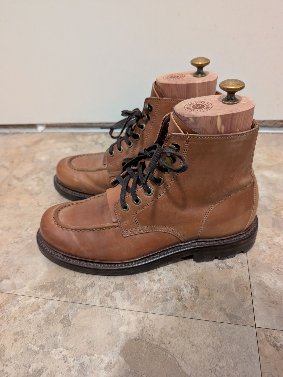 Photo by tyen10 on December 5, 2025 of the Grant Stone Brass Boot in Horween Honey Glazed Shell Cordovan.