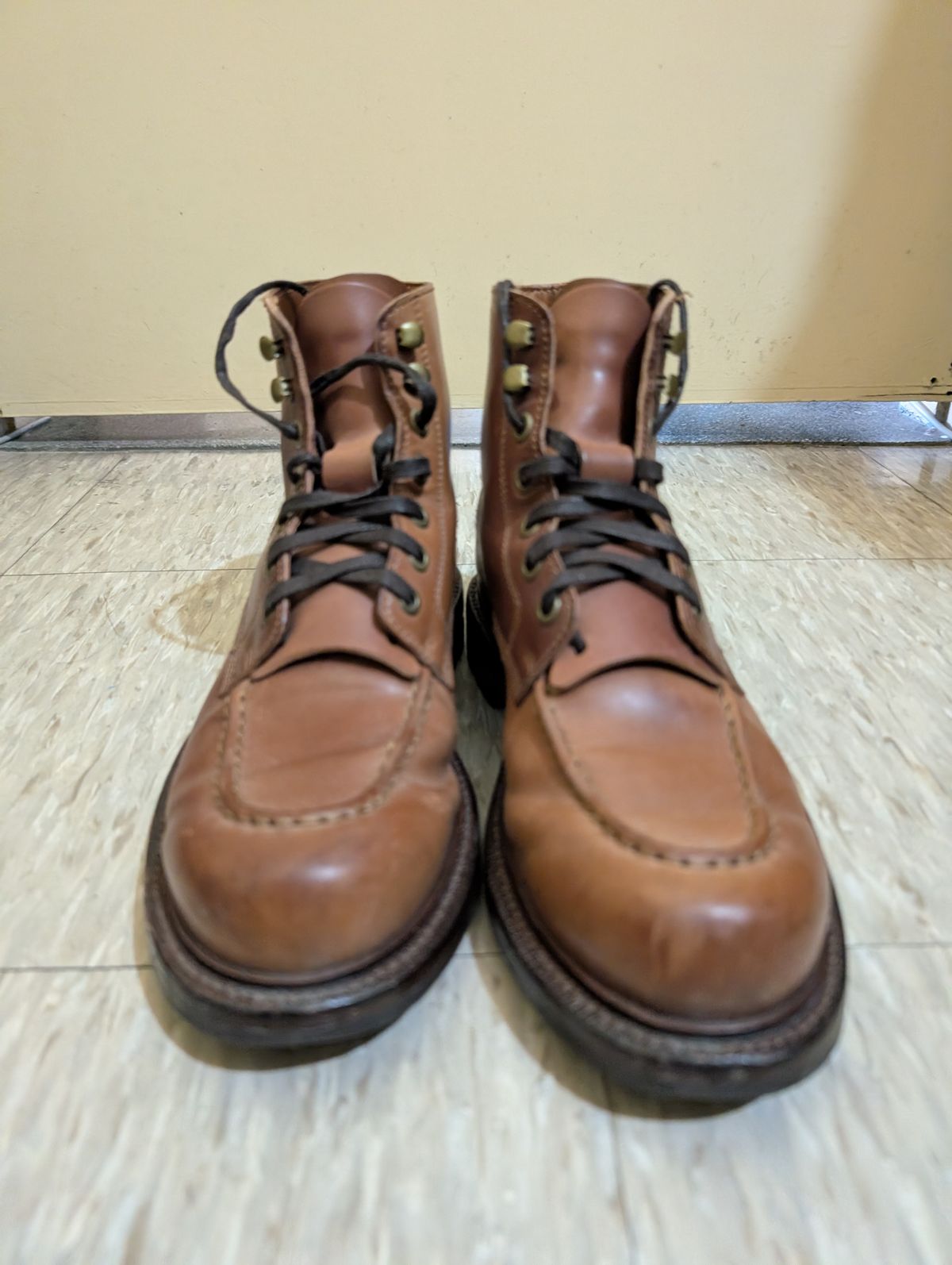 Photo by tyen10 on January 5, 2026 of the Grant Stone Brass Boot in Horween Honey Glazed Shell Cordovan.