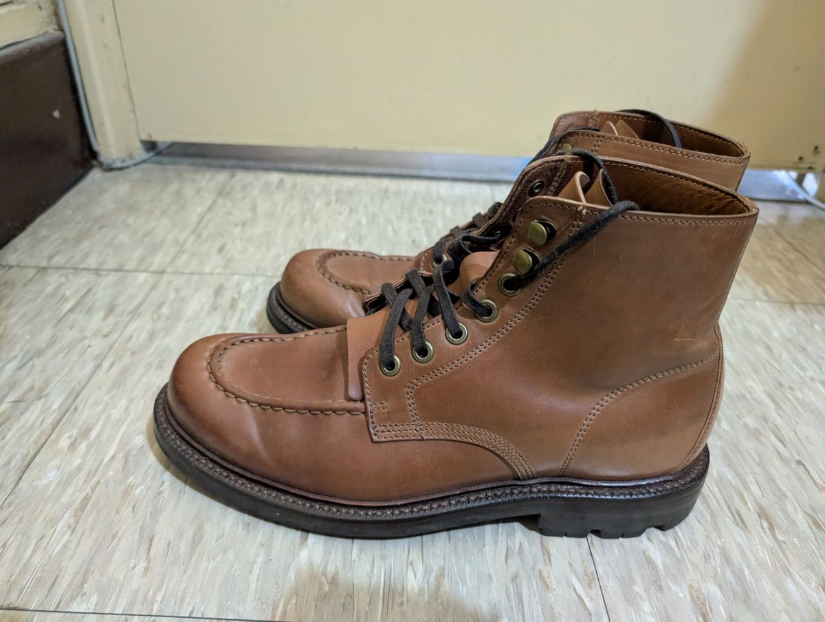 Photo by tyen10 on January 5, 2026 of the Grant Stone Brass Boot in Horween Honey Glazed Shell Cordovan.