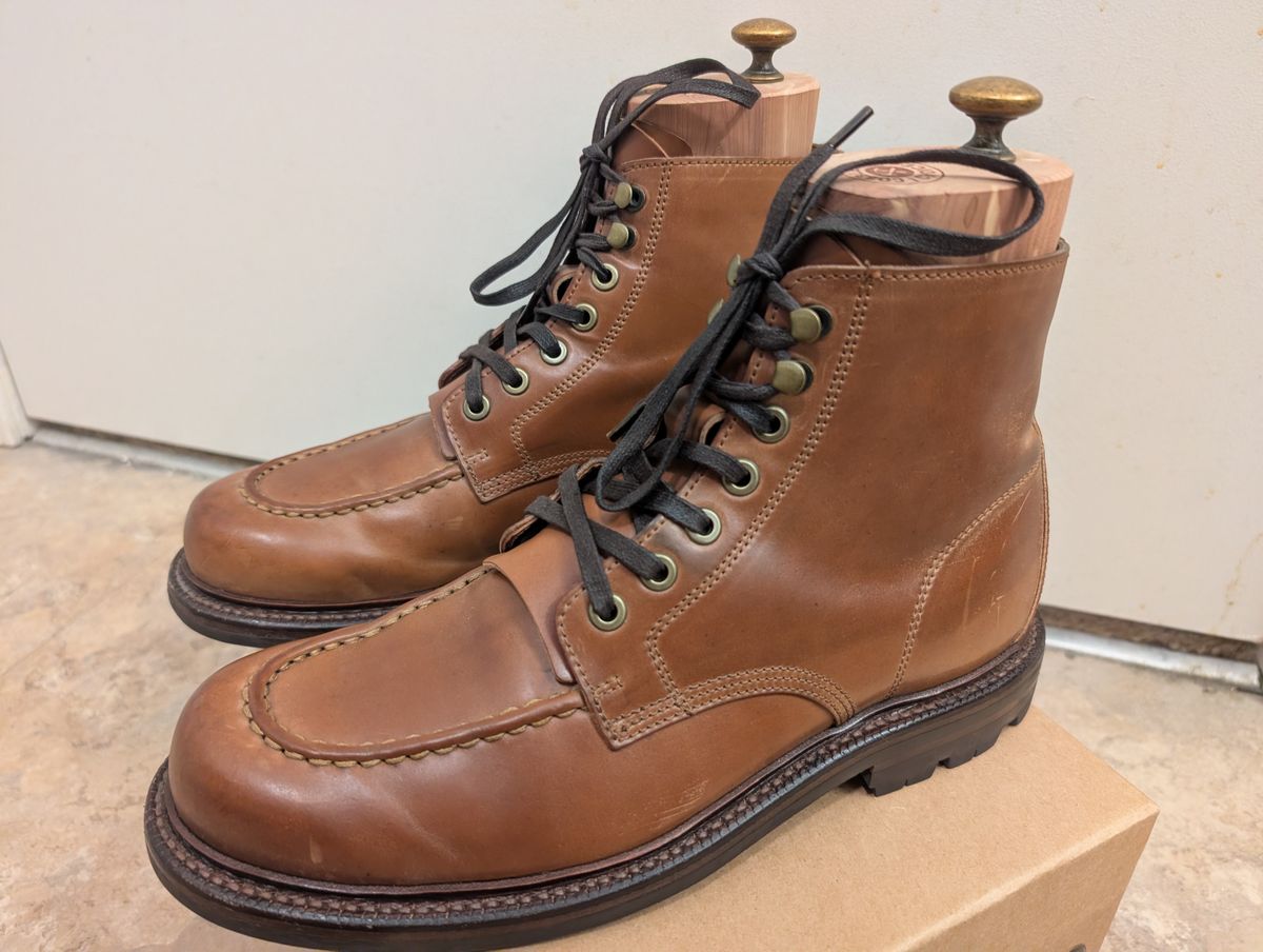 Photo by tyen10 on March 1, 2026 of the Grant Stone Brass Boot in Horween Honey Glazed Shell Cordovan.