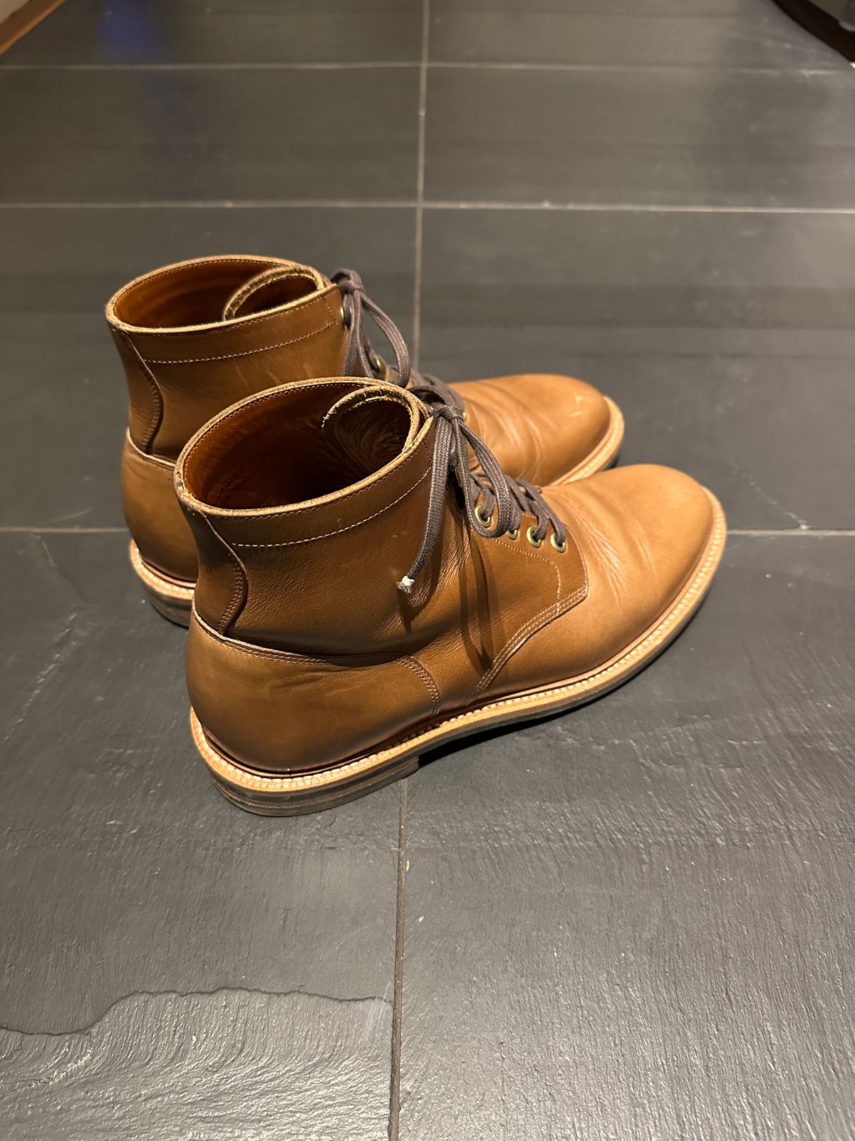 Photo by newenglandoldstyle on January 7, 2025 of the Grant Stone Diesel Boot in Horween Dune Chromexcel.