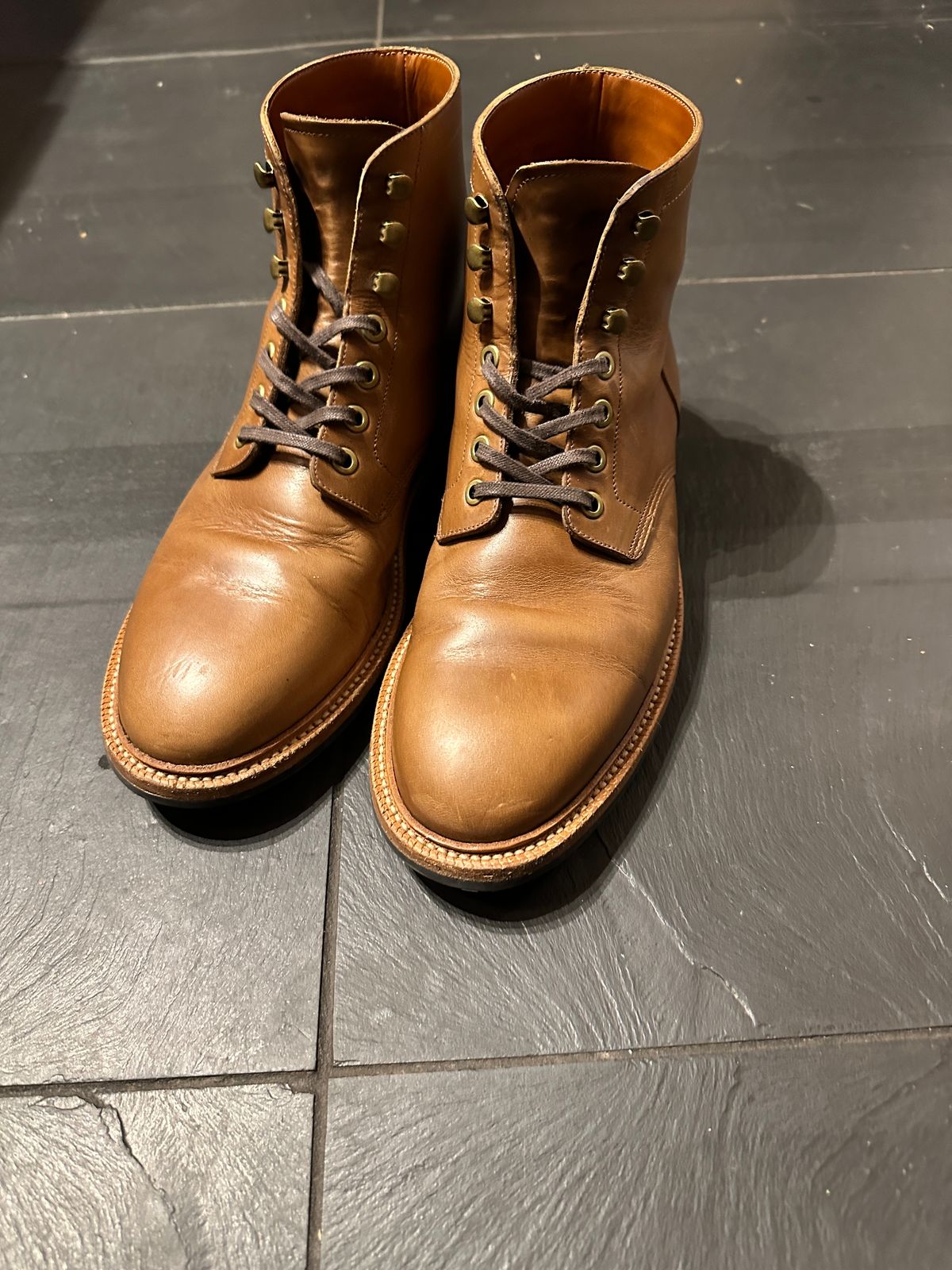 Photo by newenglandoldstyle on January 31, 2025 of the Grant Stone Diesel Boot in Horween Dune Chromexcel.